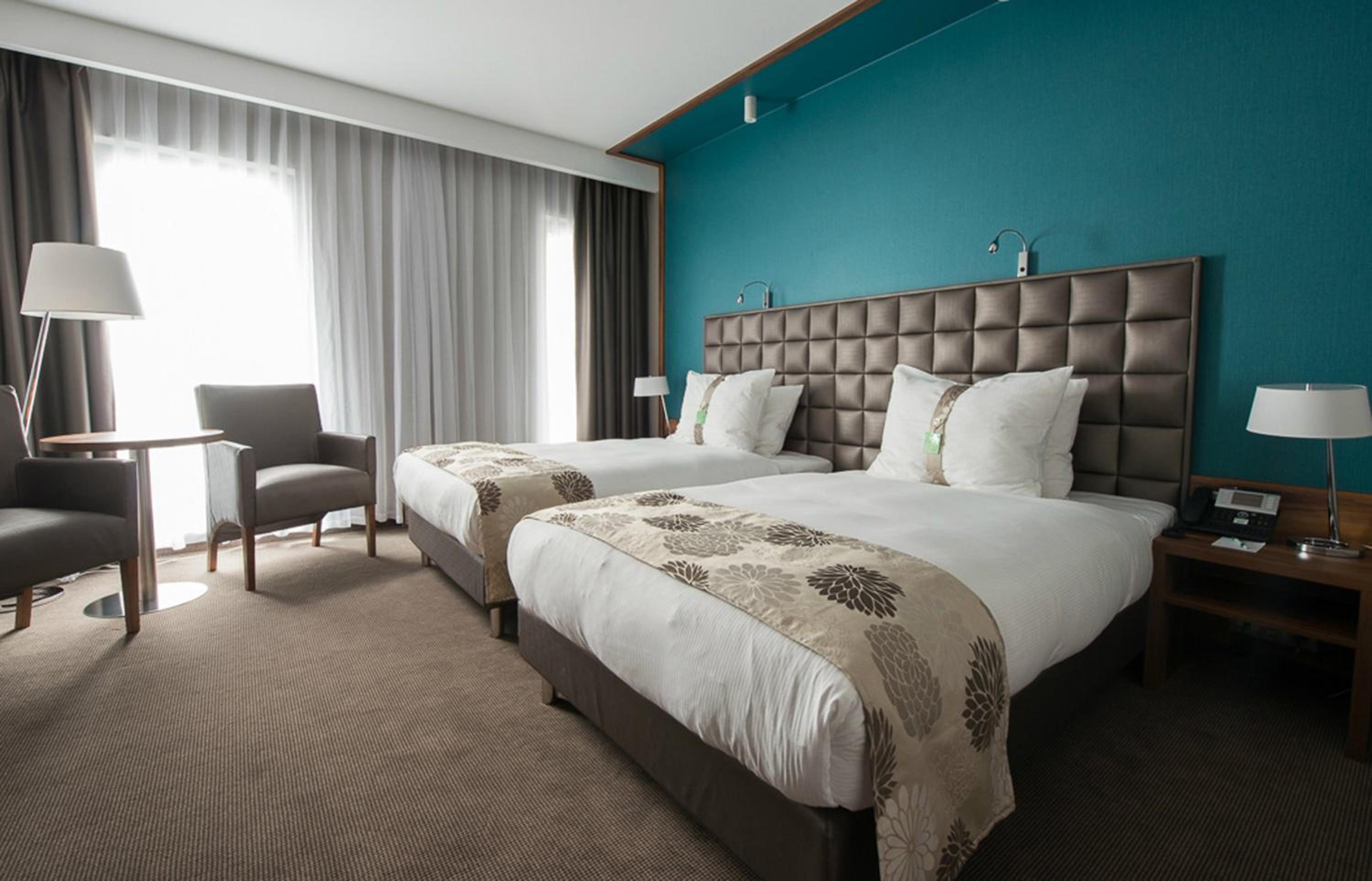 Standard Twin Room photo 2