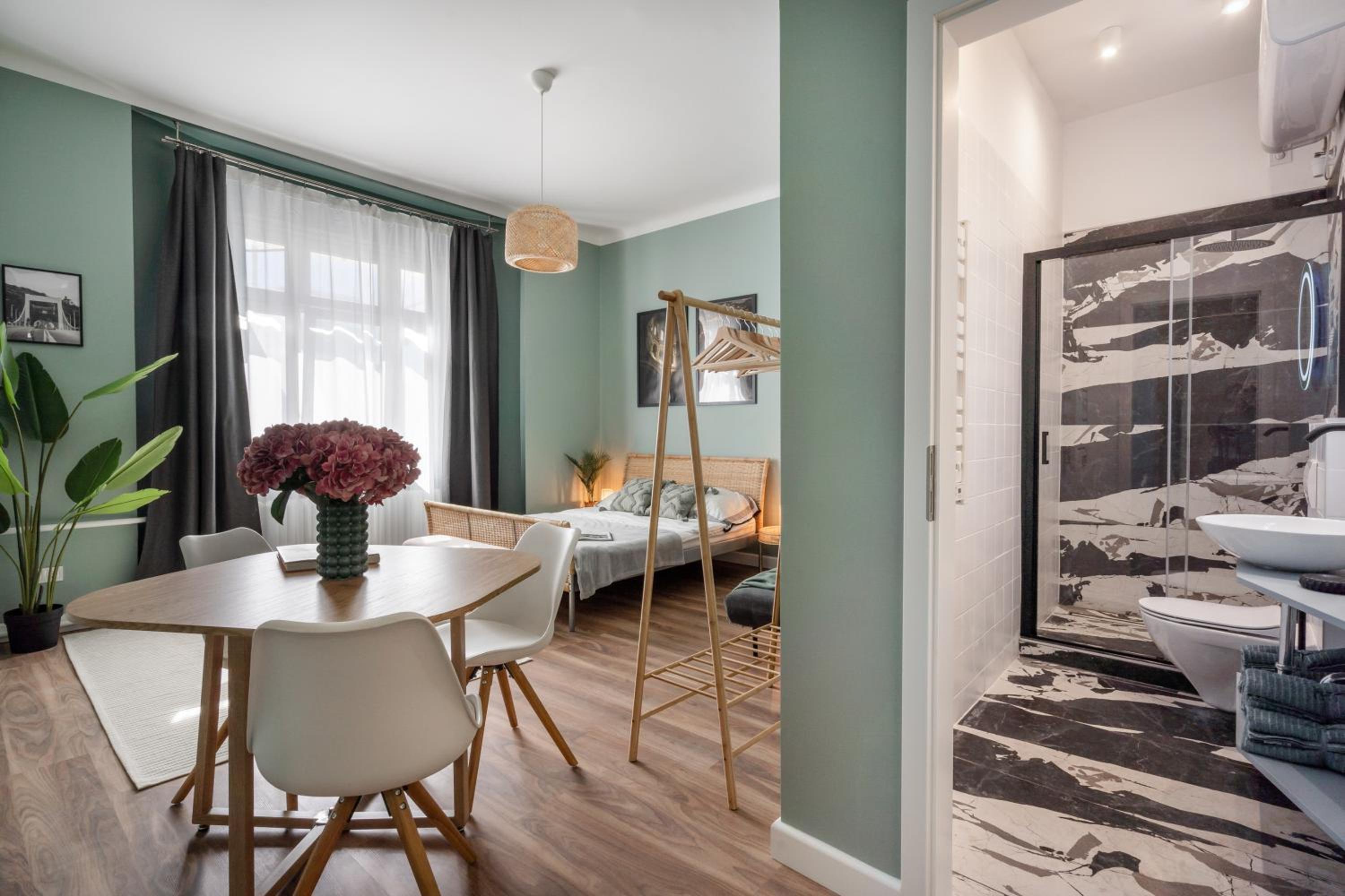 Two-Bedroom Apartment - Photo 9