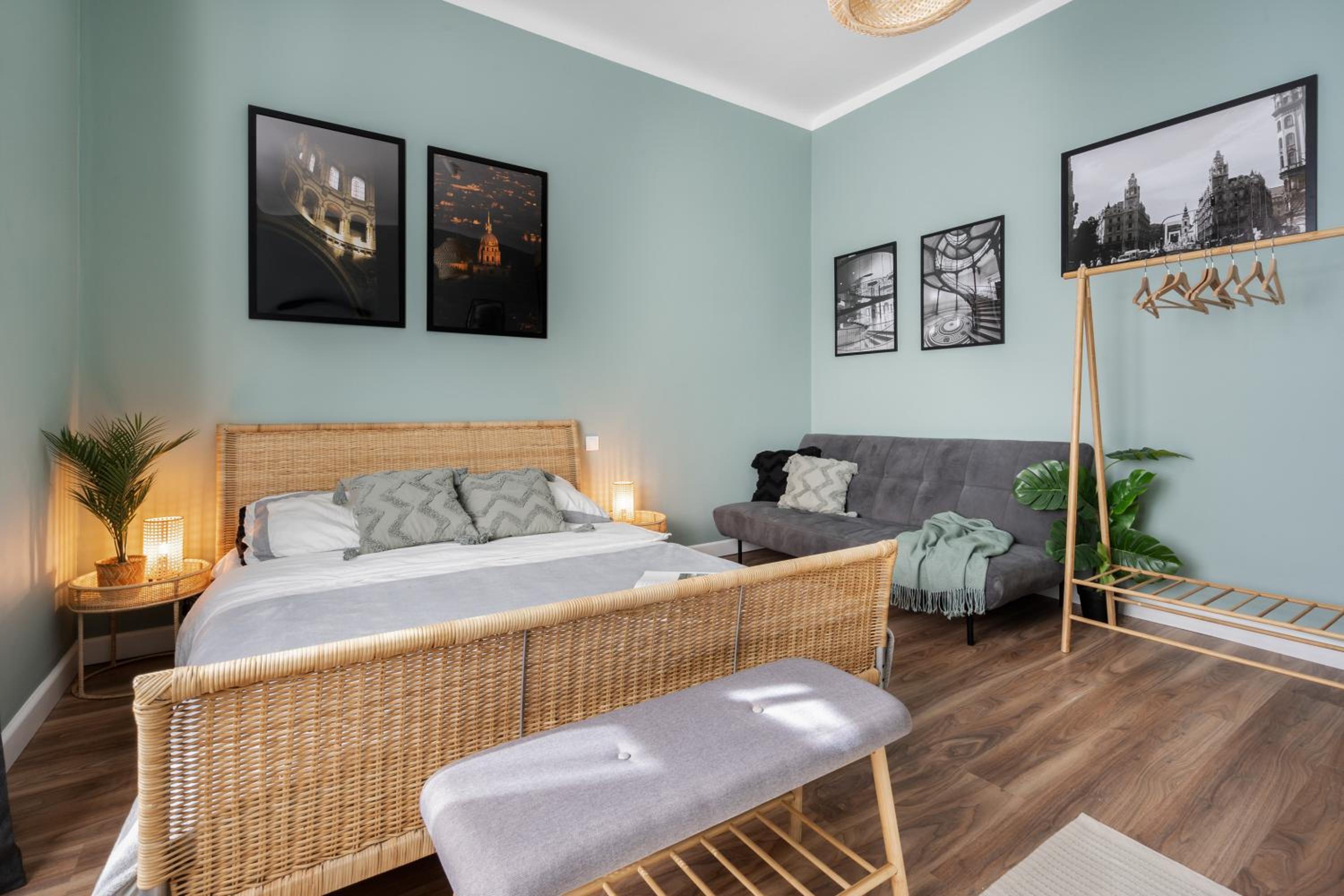 Two-Bedroom Apartment - Photo 23