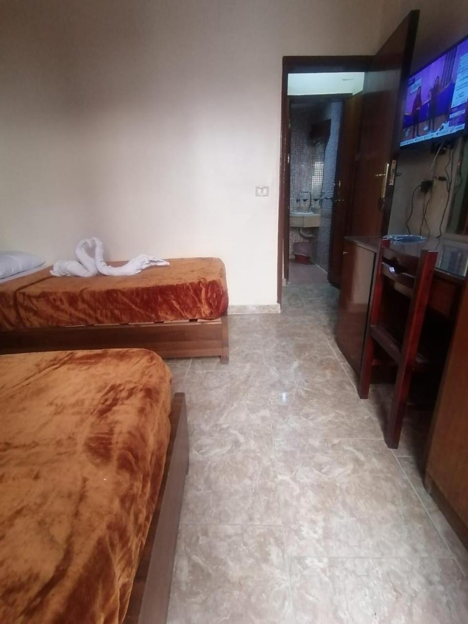 Deluxe Family Room - Photo 13