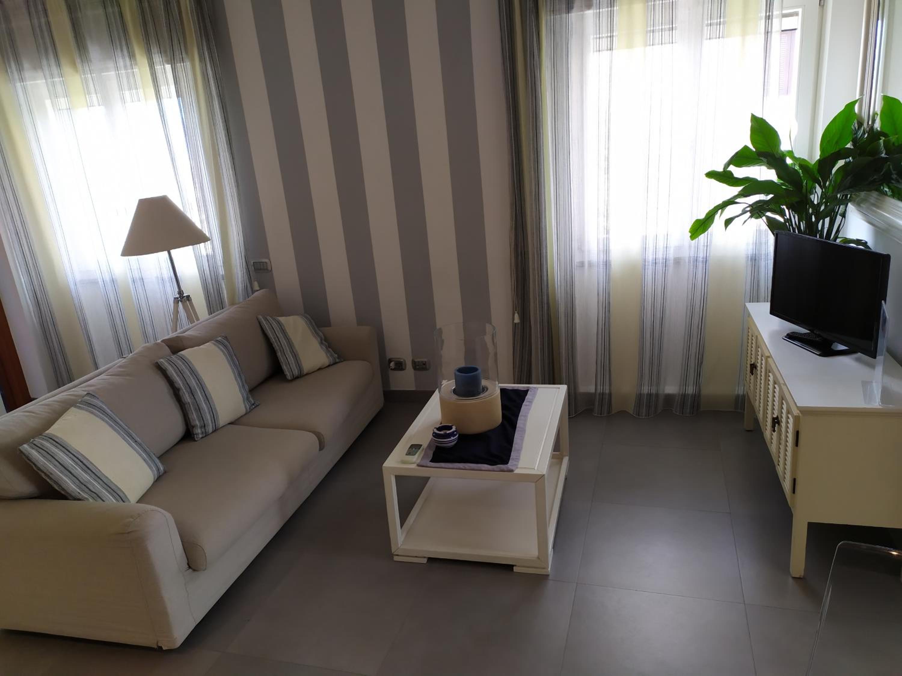 One-Bedroom Apartment (2 Adults) - Photo 7