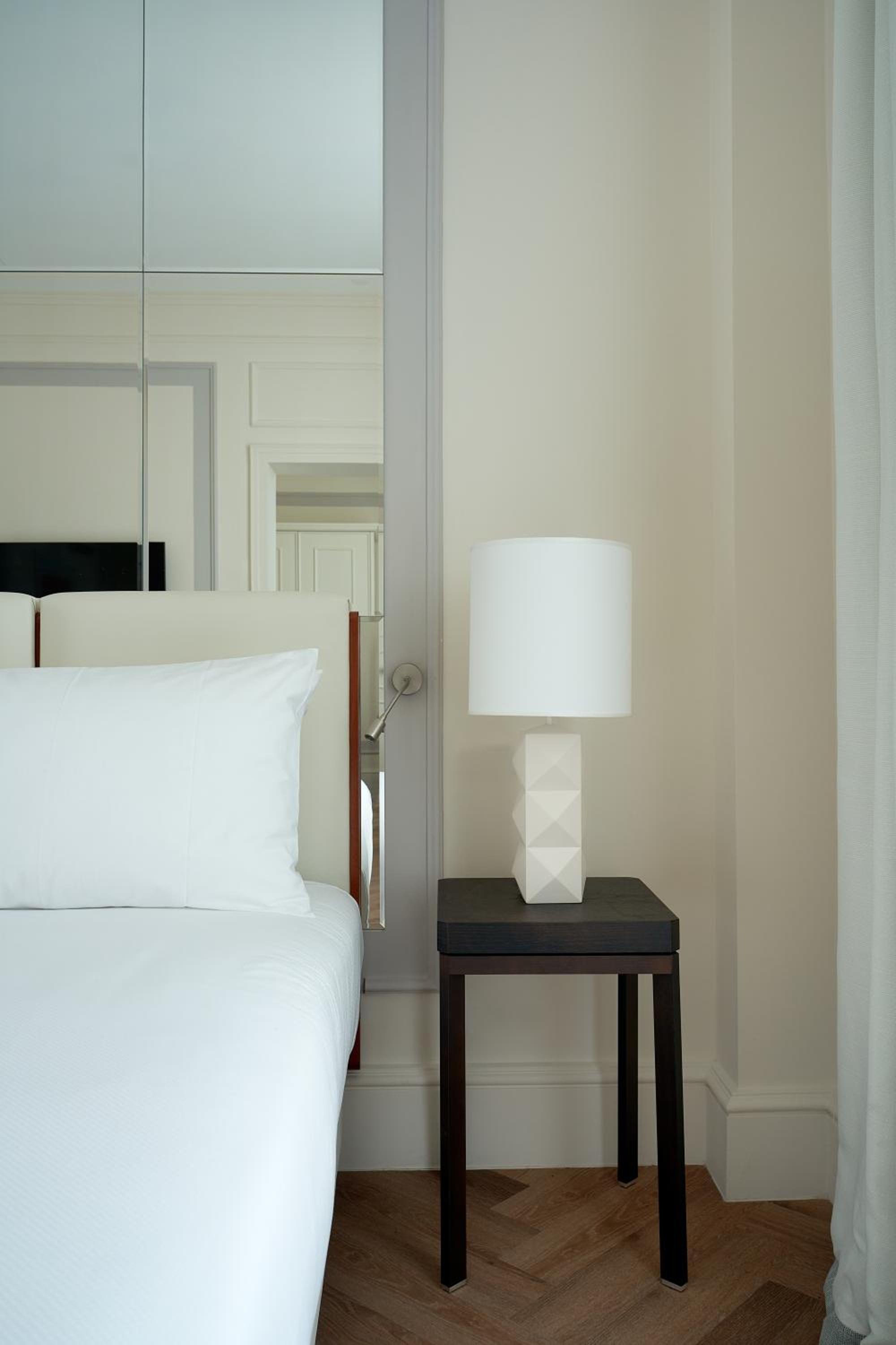 Suite with Sofa Bed