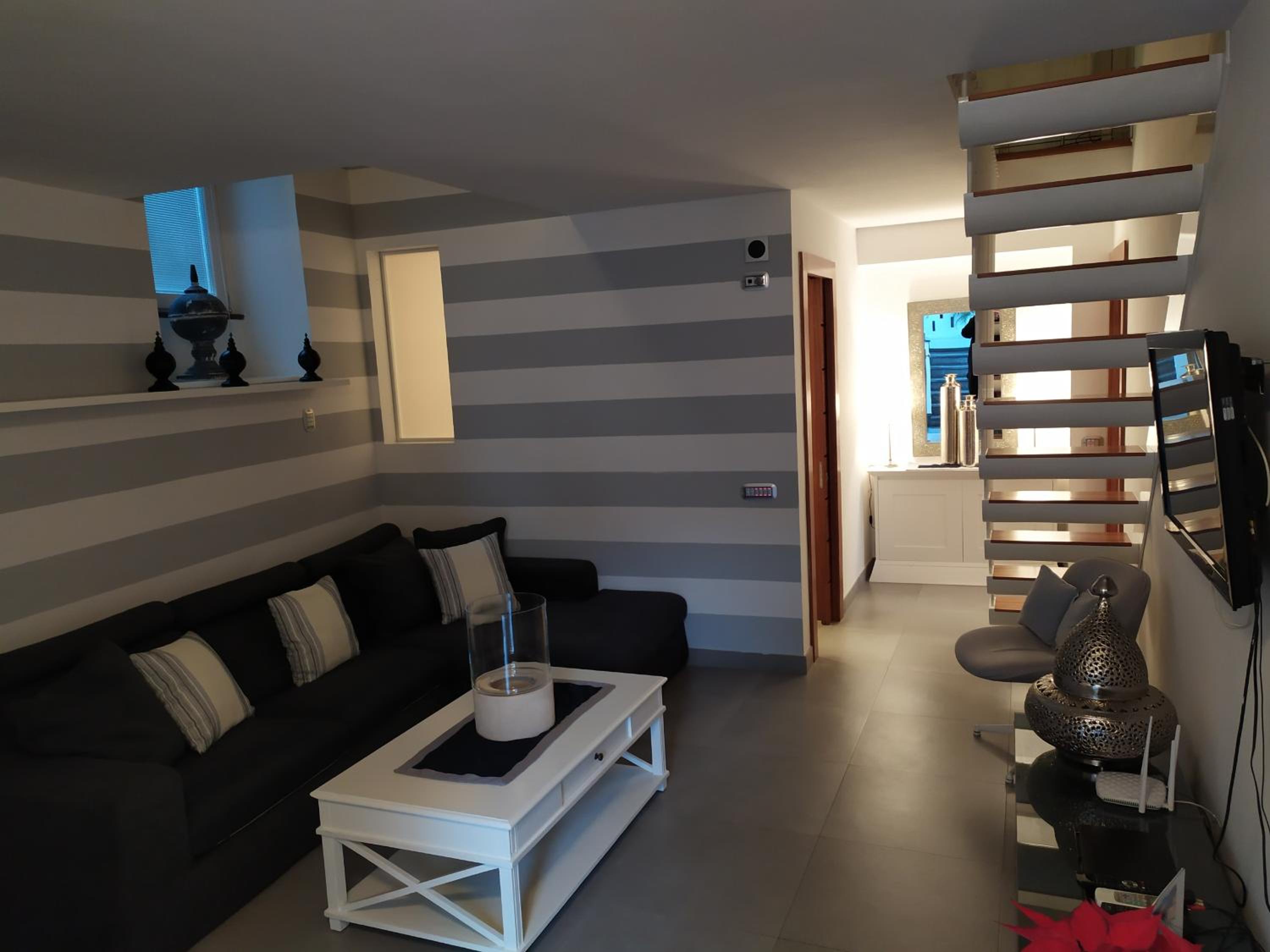 Two-Bedroom Apartment with Balcony (4-5 Adults)