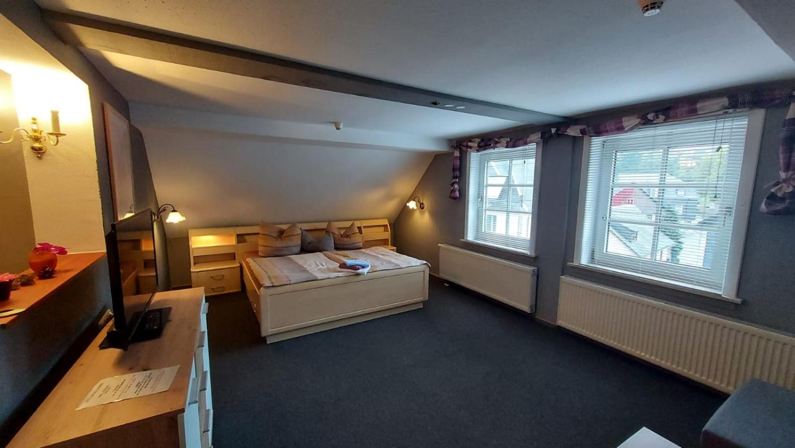 Standard Double Room - Photo 3