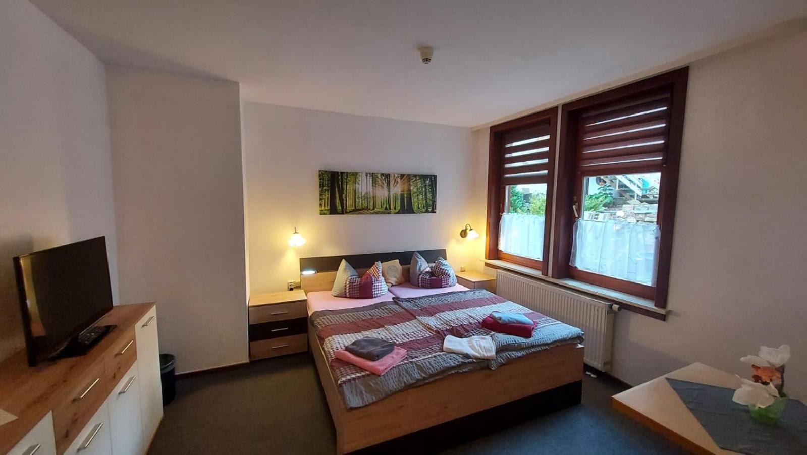 Standard Double Room - Photo 4