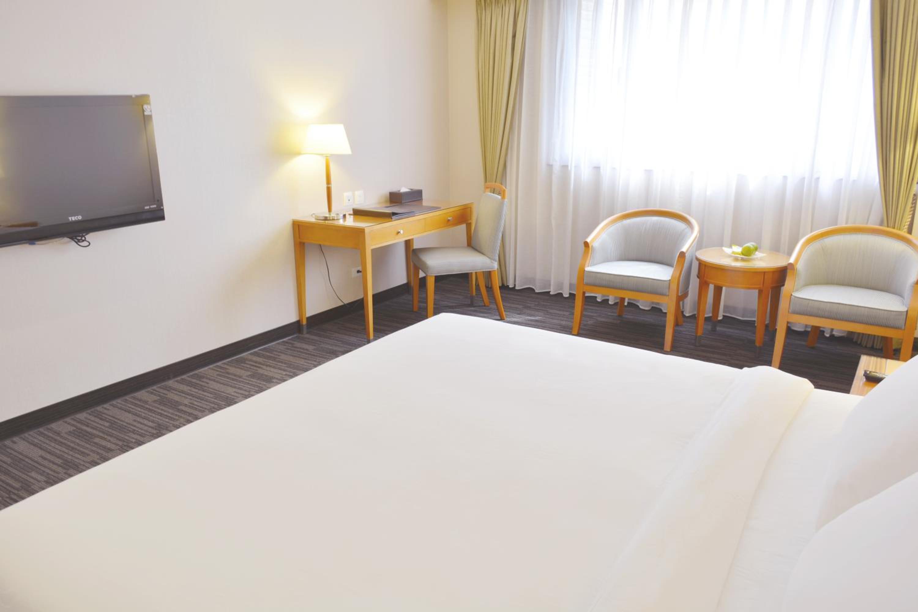 Standard Double Room - Photo 7