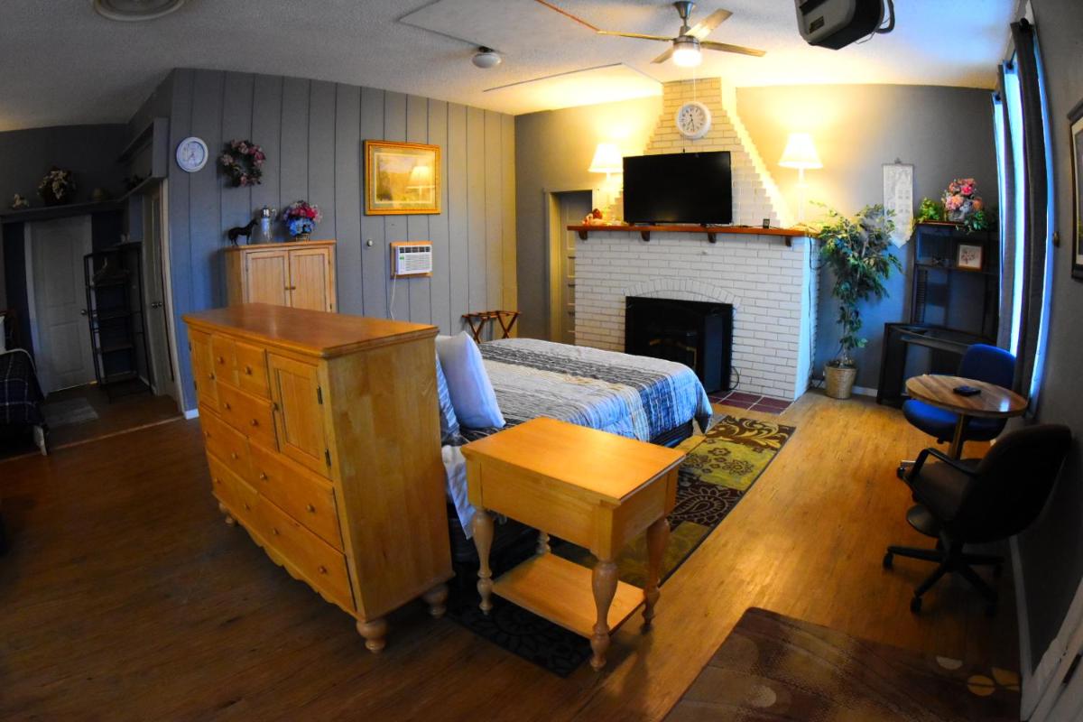 Deluxe Family Suite photo 2