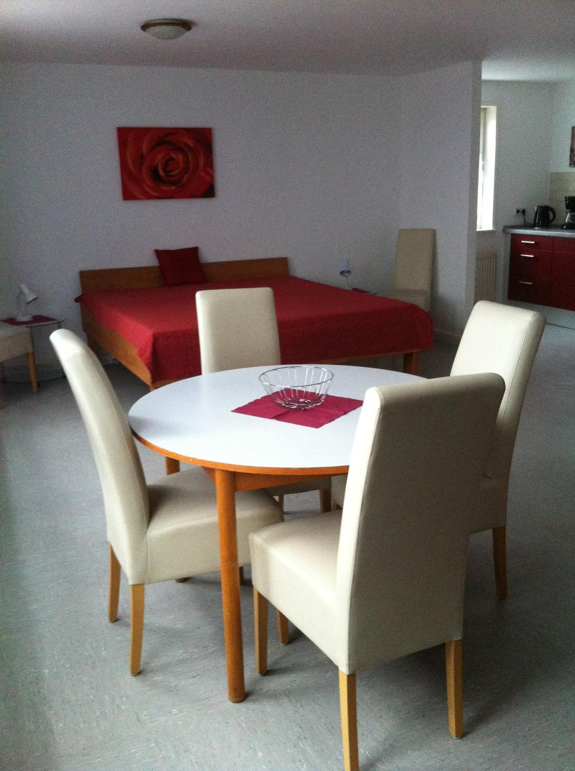 Large Double Room photo 2