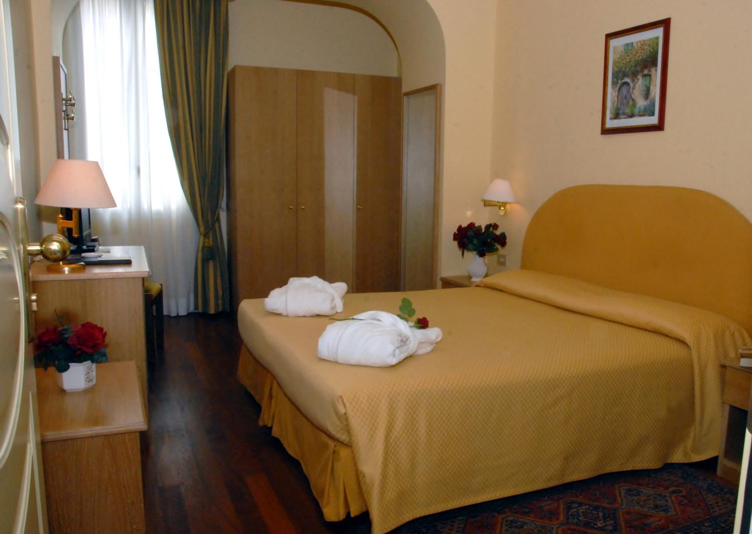 Triple Room - Photo 2