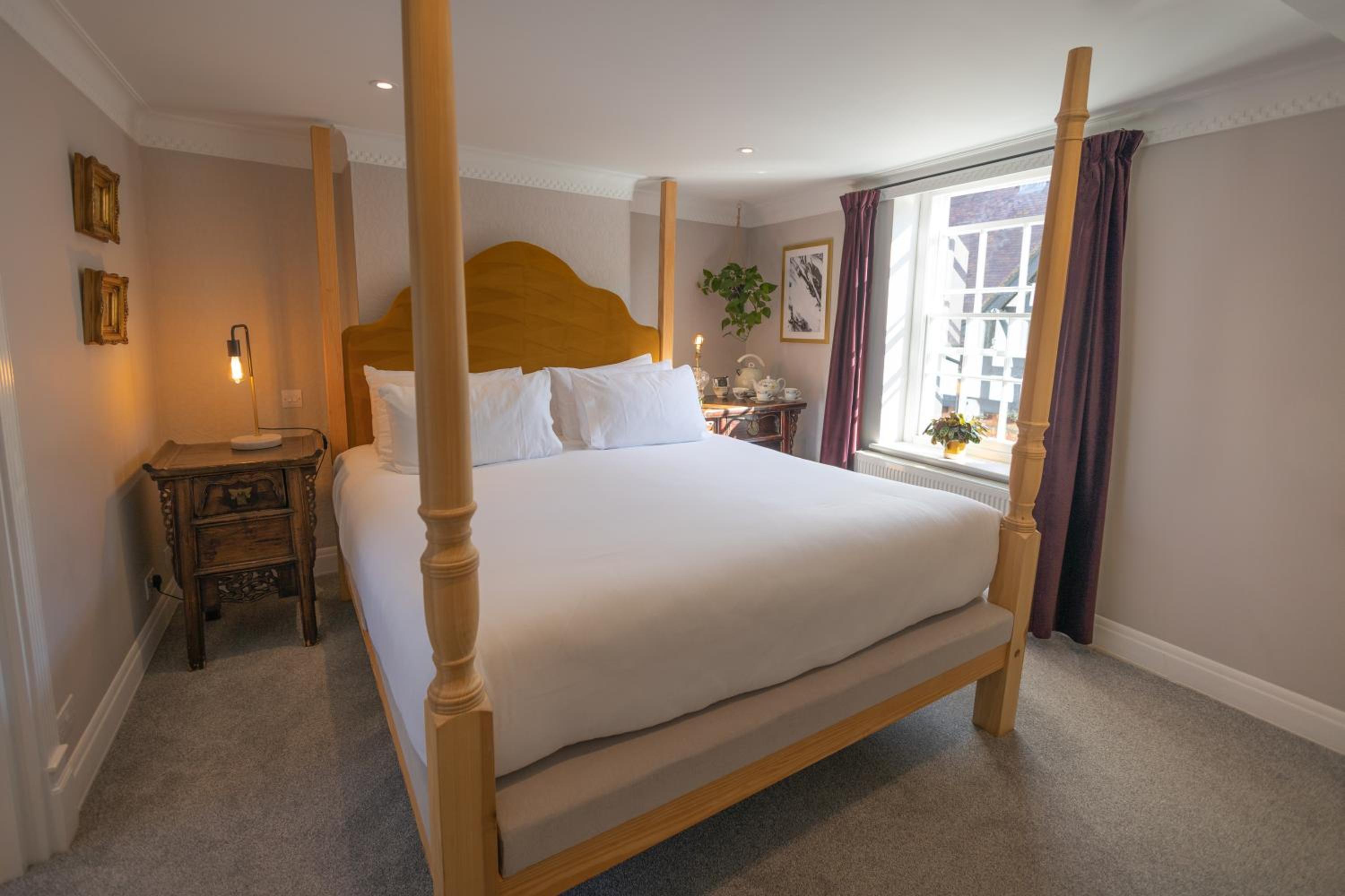 Deluxe King Room photo 2