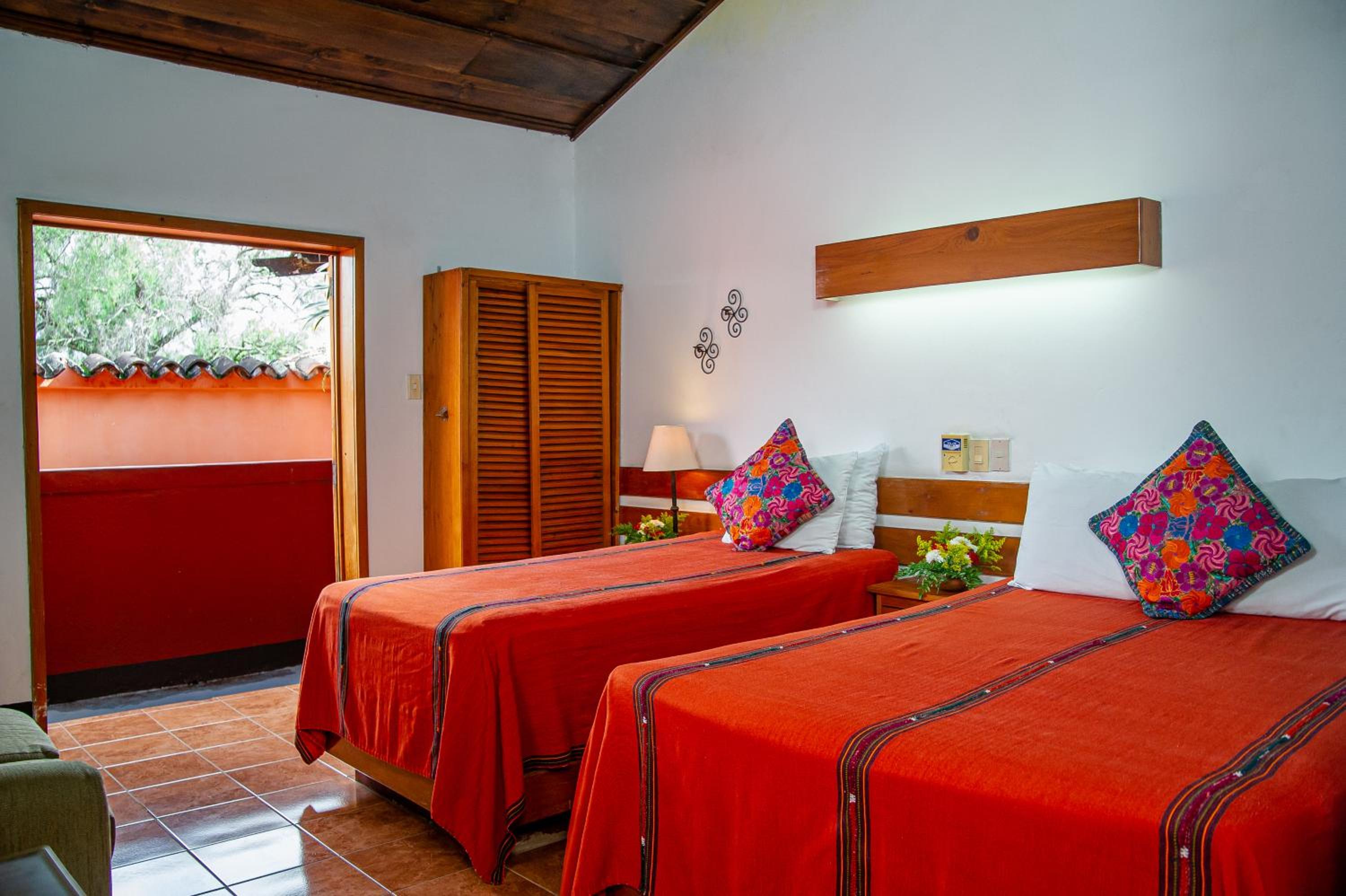Double Room with Private Bathroom photo 2