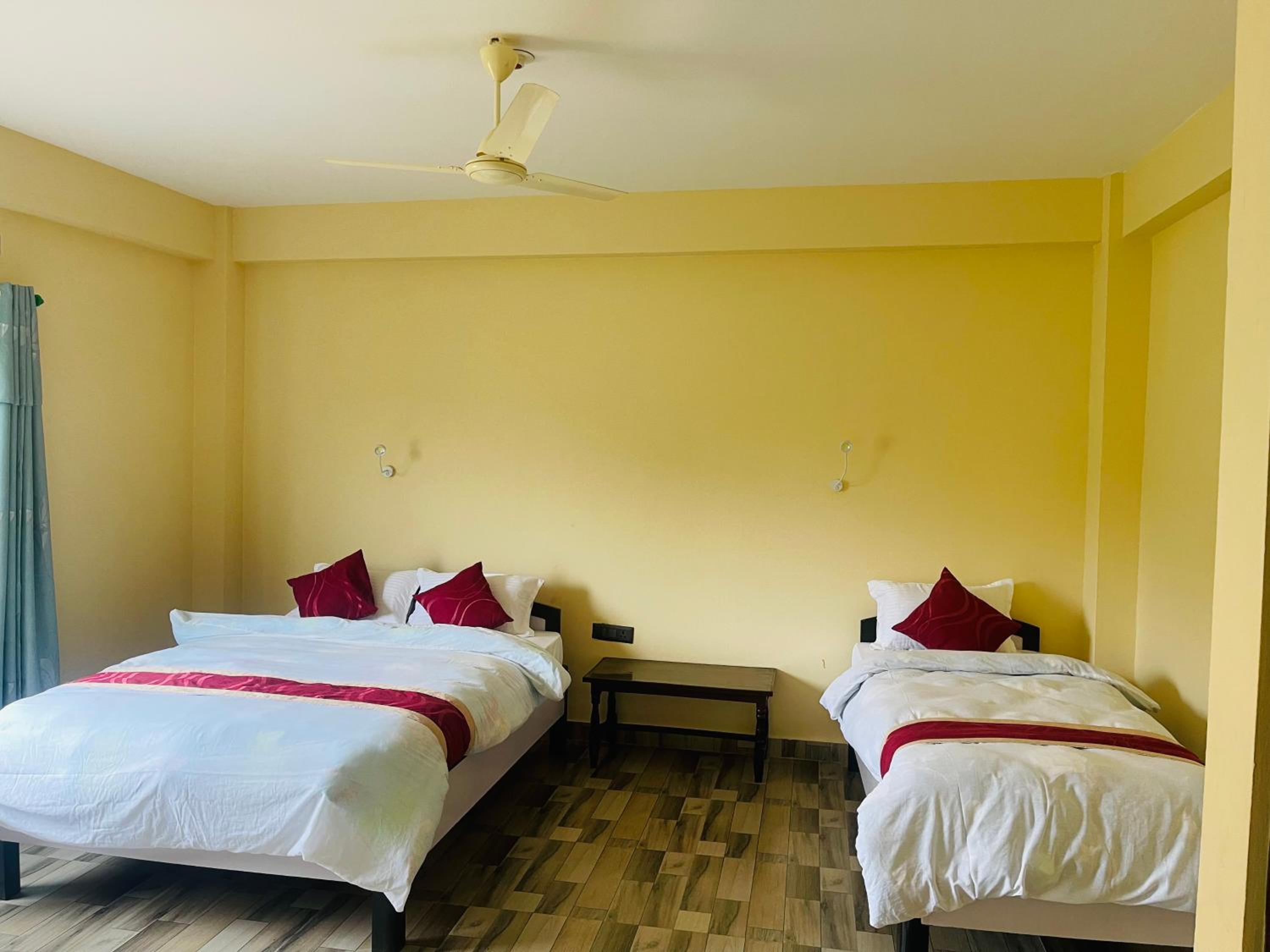 Standard Double Room With Fan photo 2