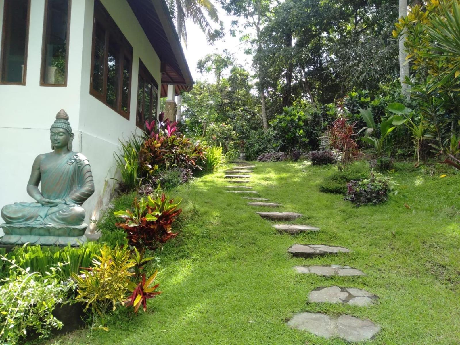 Deluxe Bungalow with Garden View - Photo 12