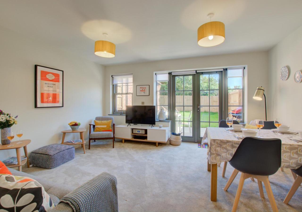 Two-Bedroom House photo 1