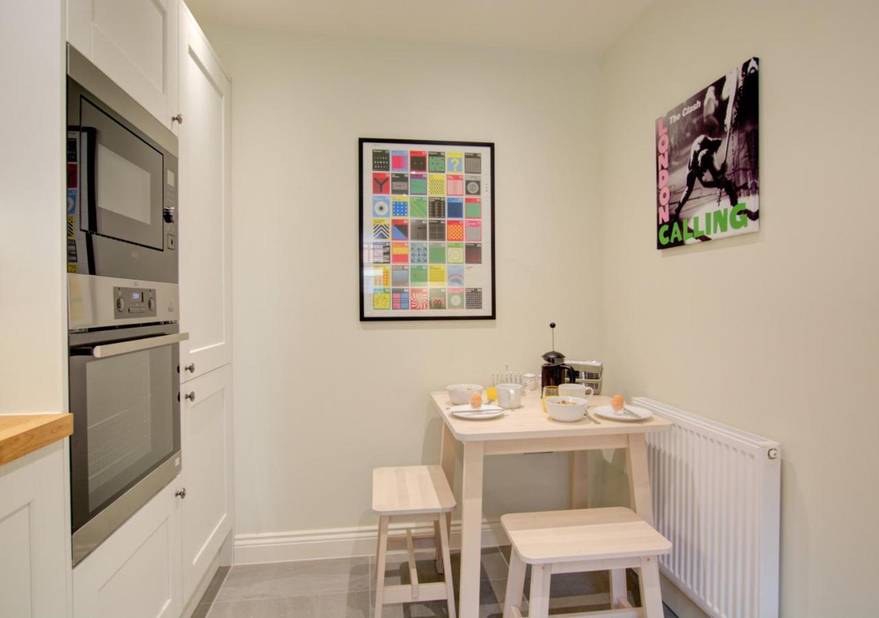 Two-Bedroom House photo 3