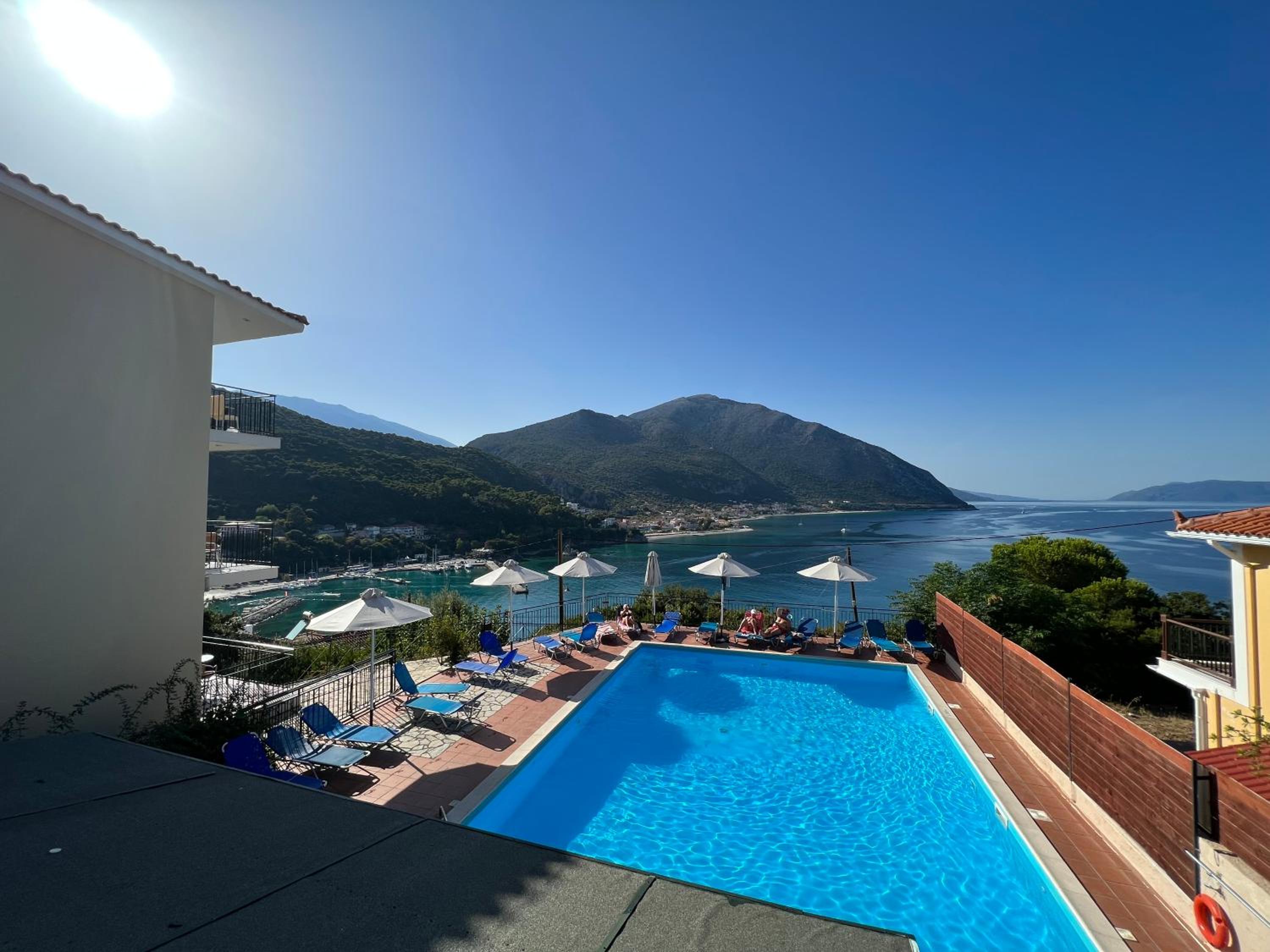 Standard Double or Twin Room with Sea View - Photo 50
