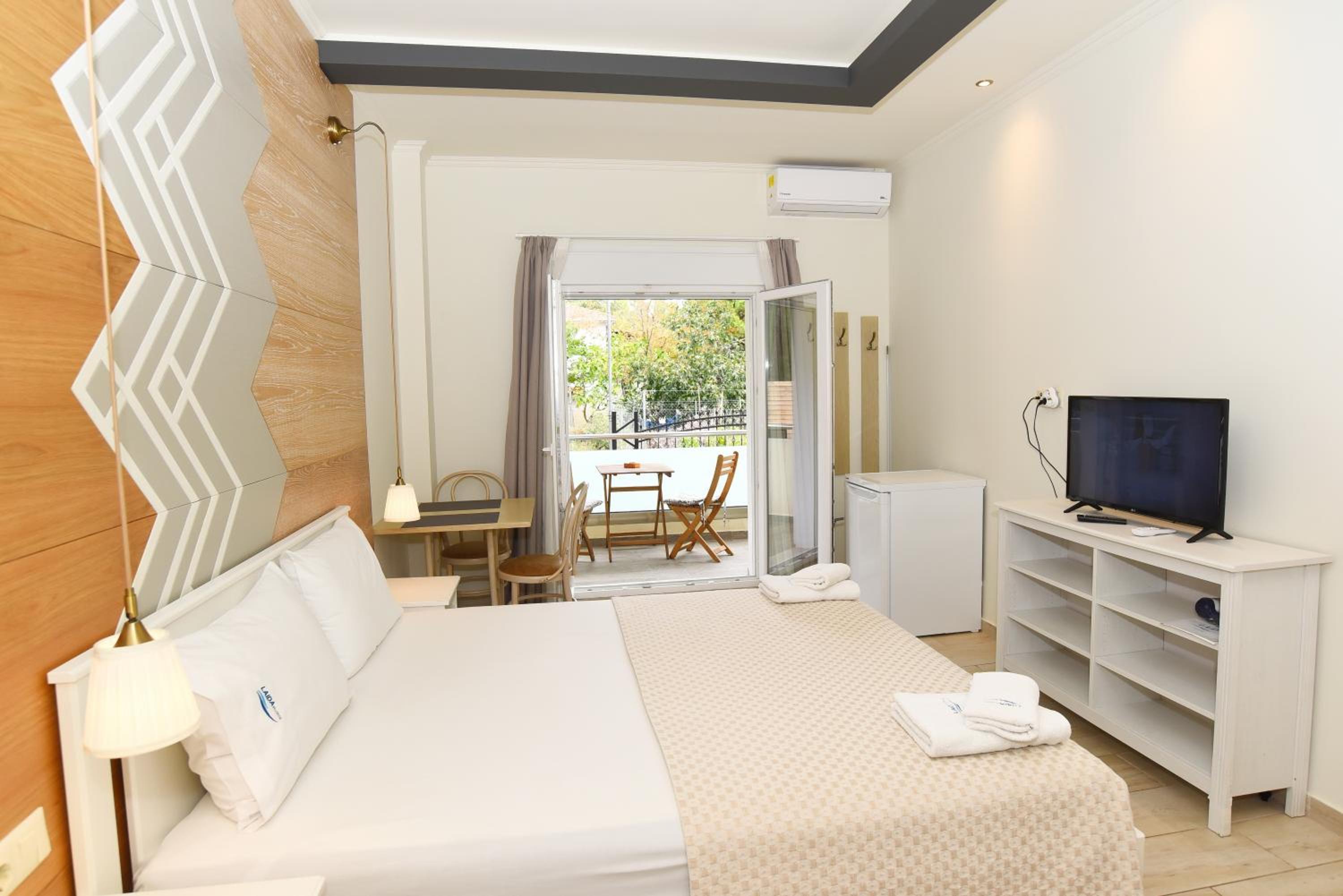 Standard Double Room photo 2