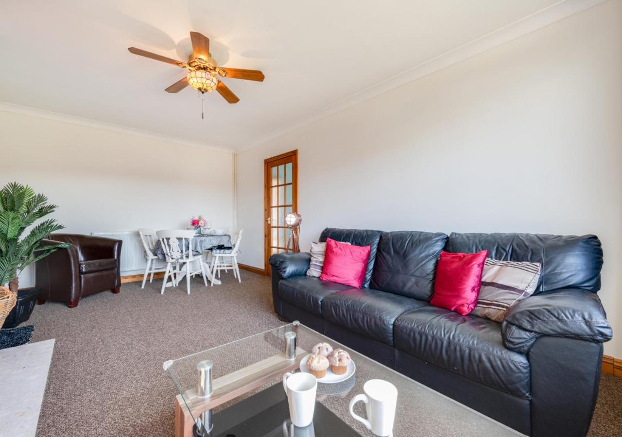 Two-Bedroom House photo 1