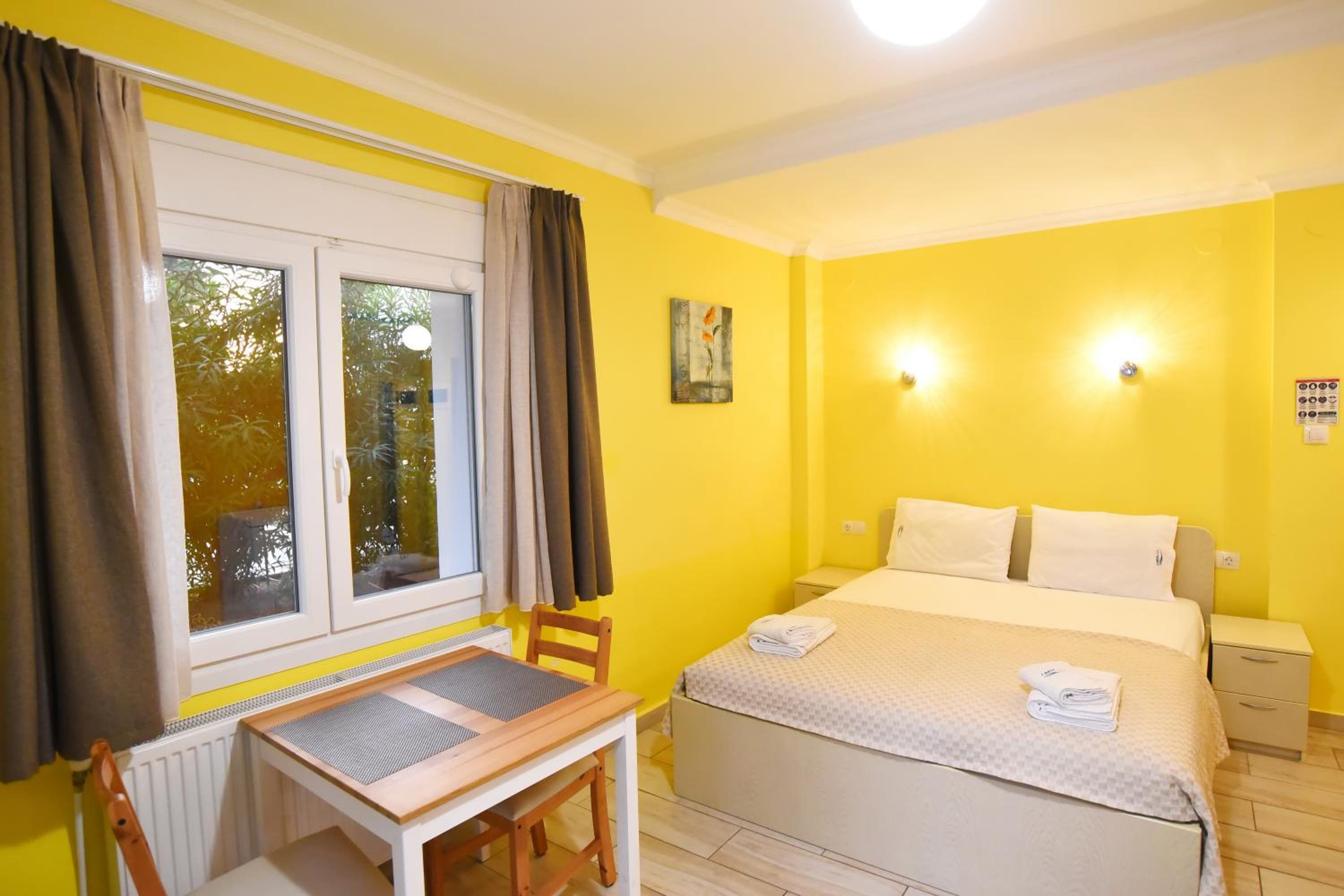 Studio with Terrace - Photo 16