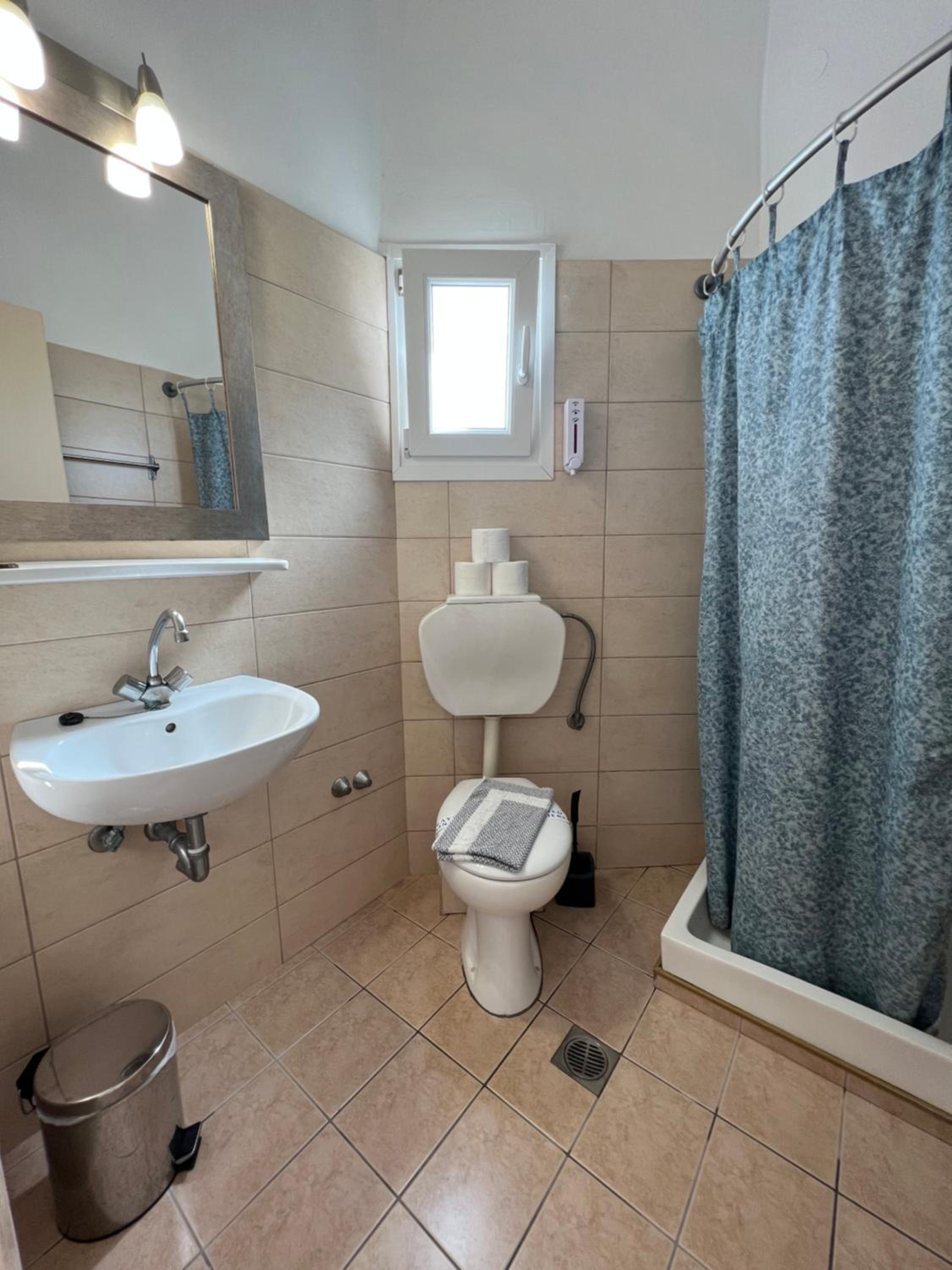 Standard Double or Twin Room with Sea View - Photo 45