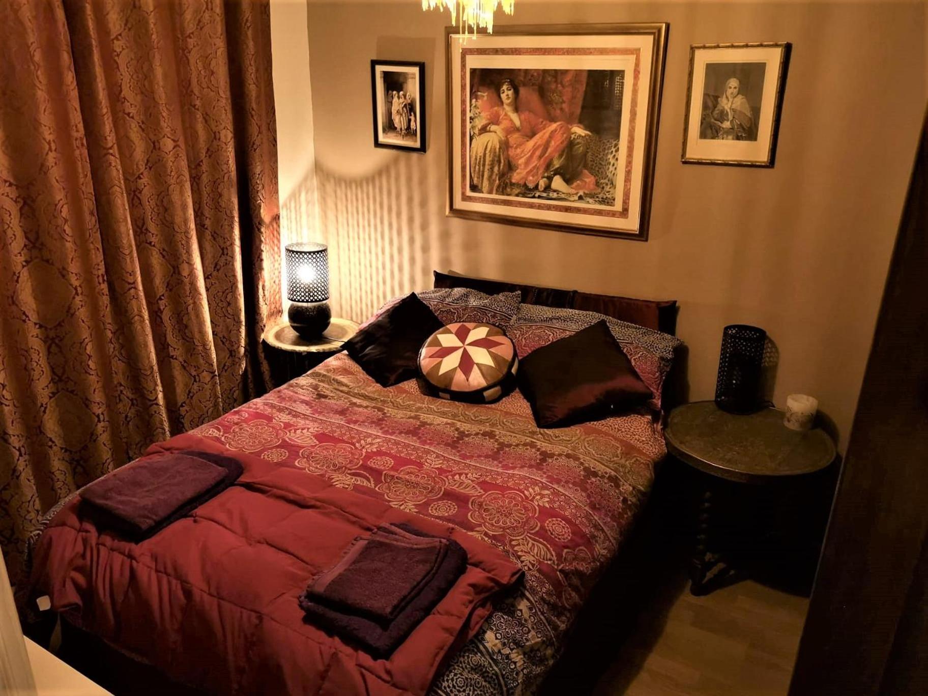 One-Bedroom Apartment photo 1