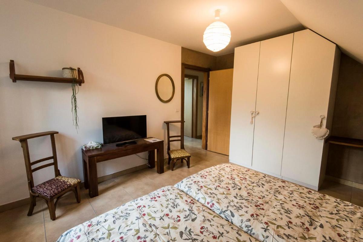 Double Room with Private Bathroom - Photo 1