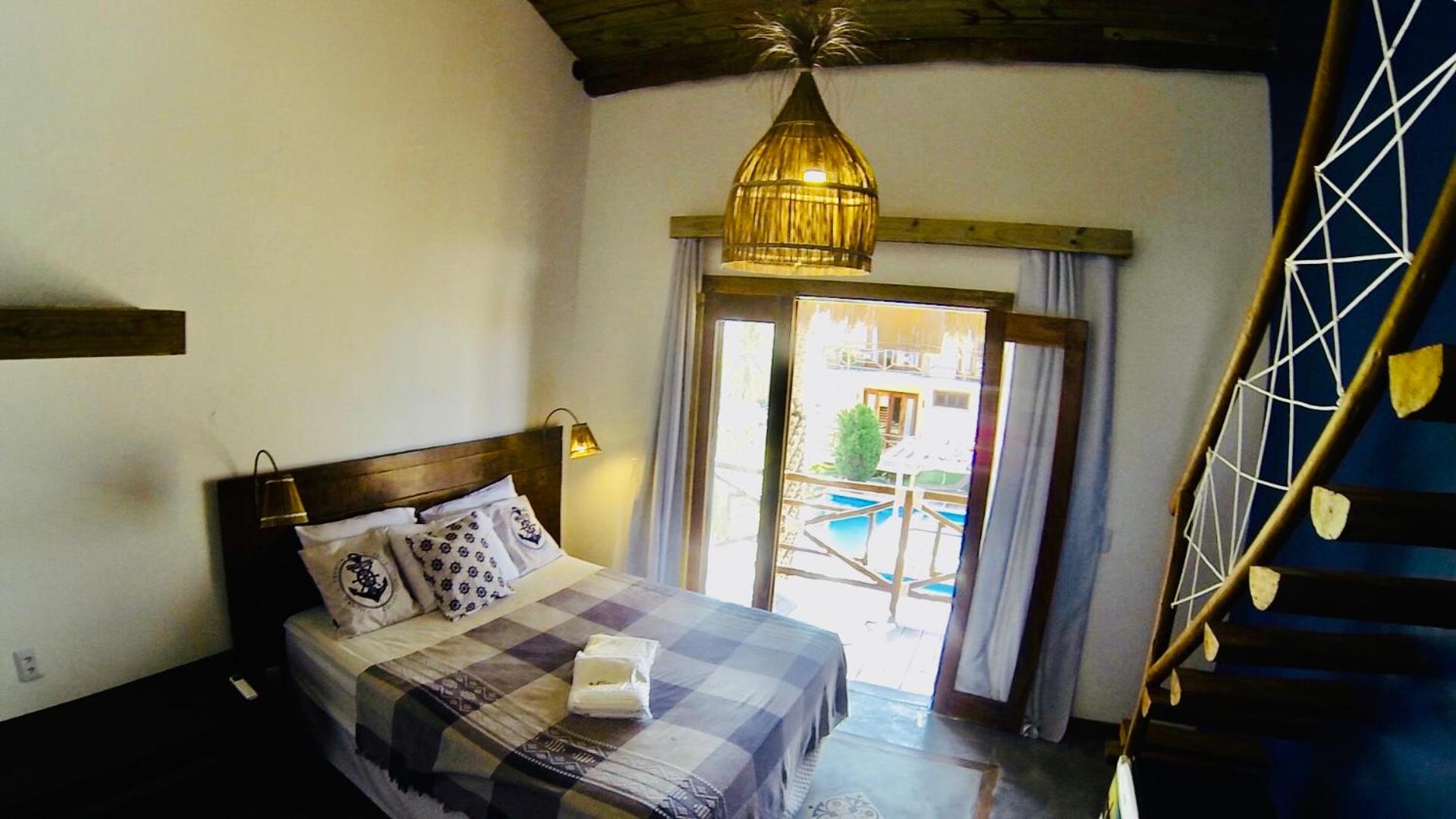 Deluxe Double Room with Balcony - Photo 10