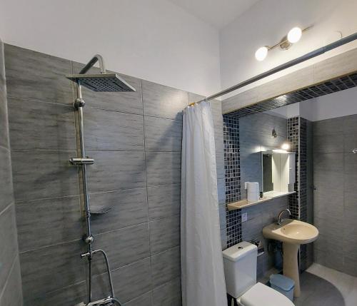 Triple Room with Balcony