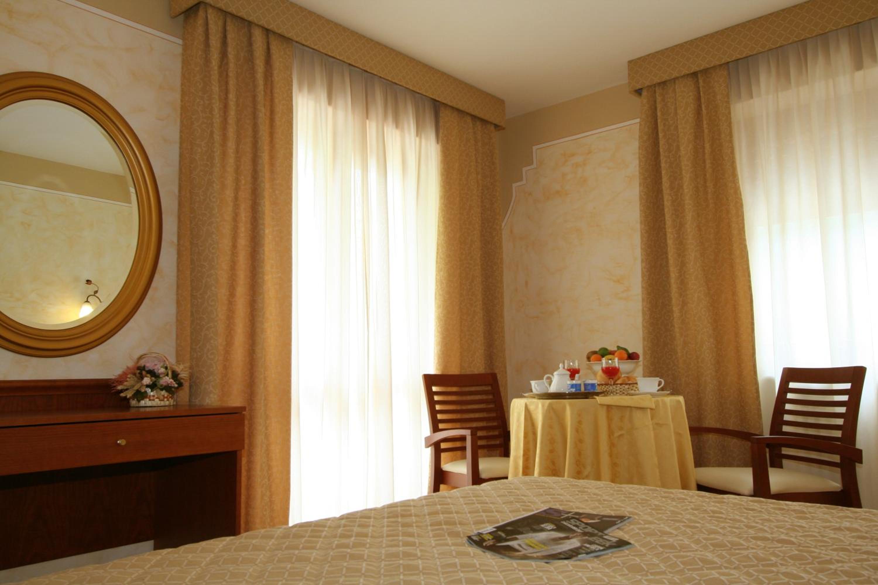 Triple Room with Balcony photo 3