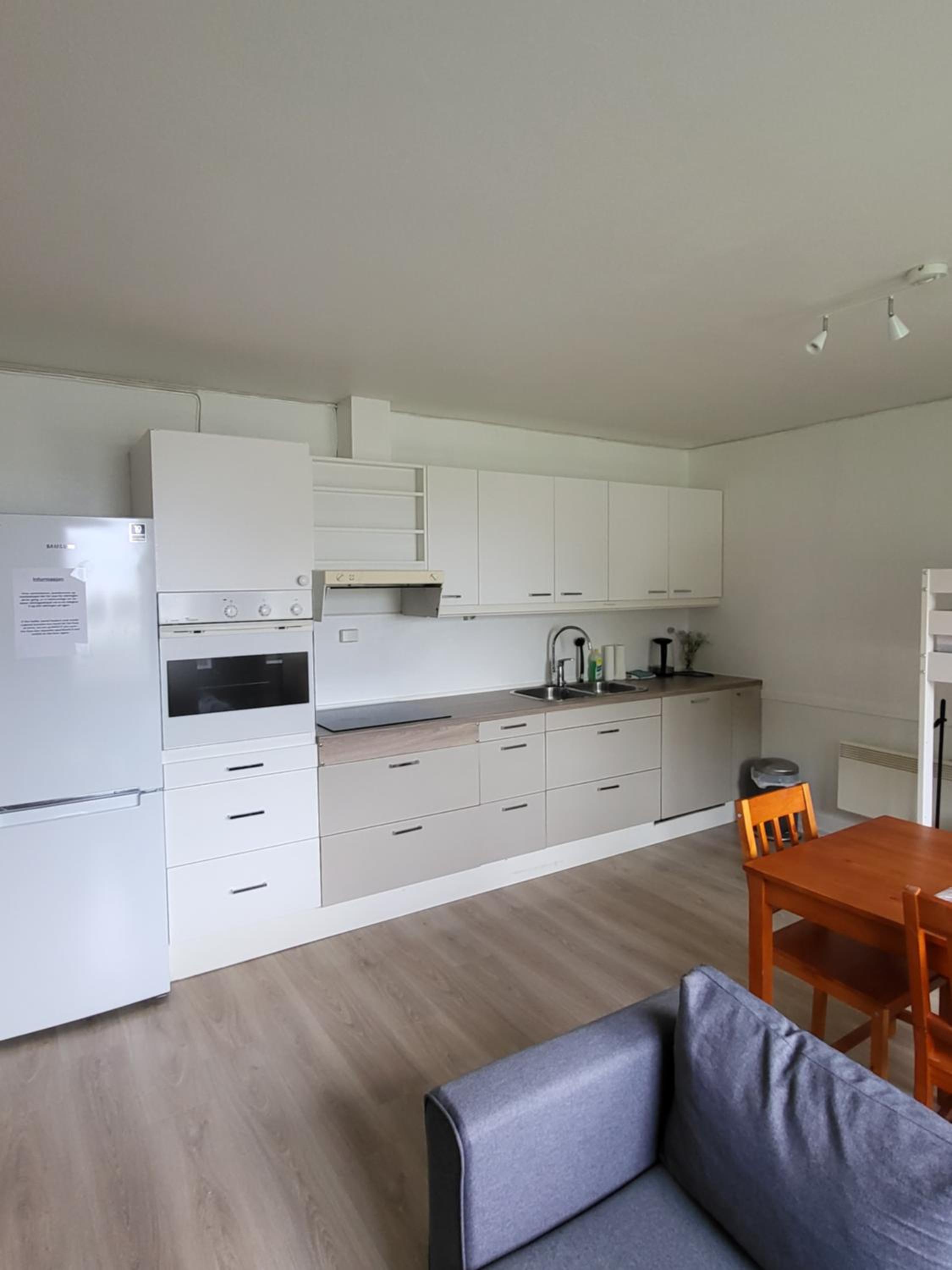 One-Bedroom Apartment - Photo 25