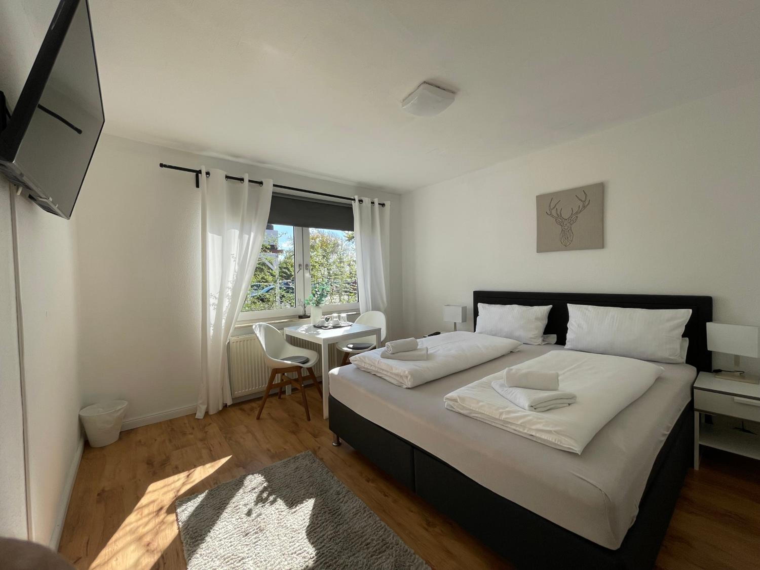 Double Room with Private Bathroom photo 1
