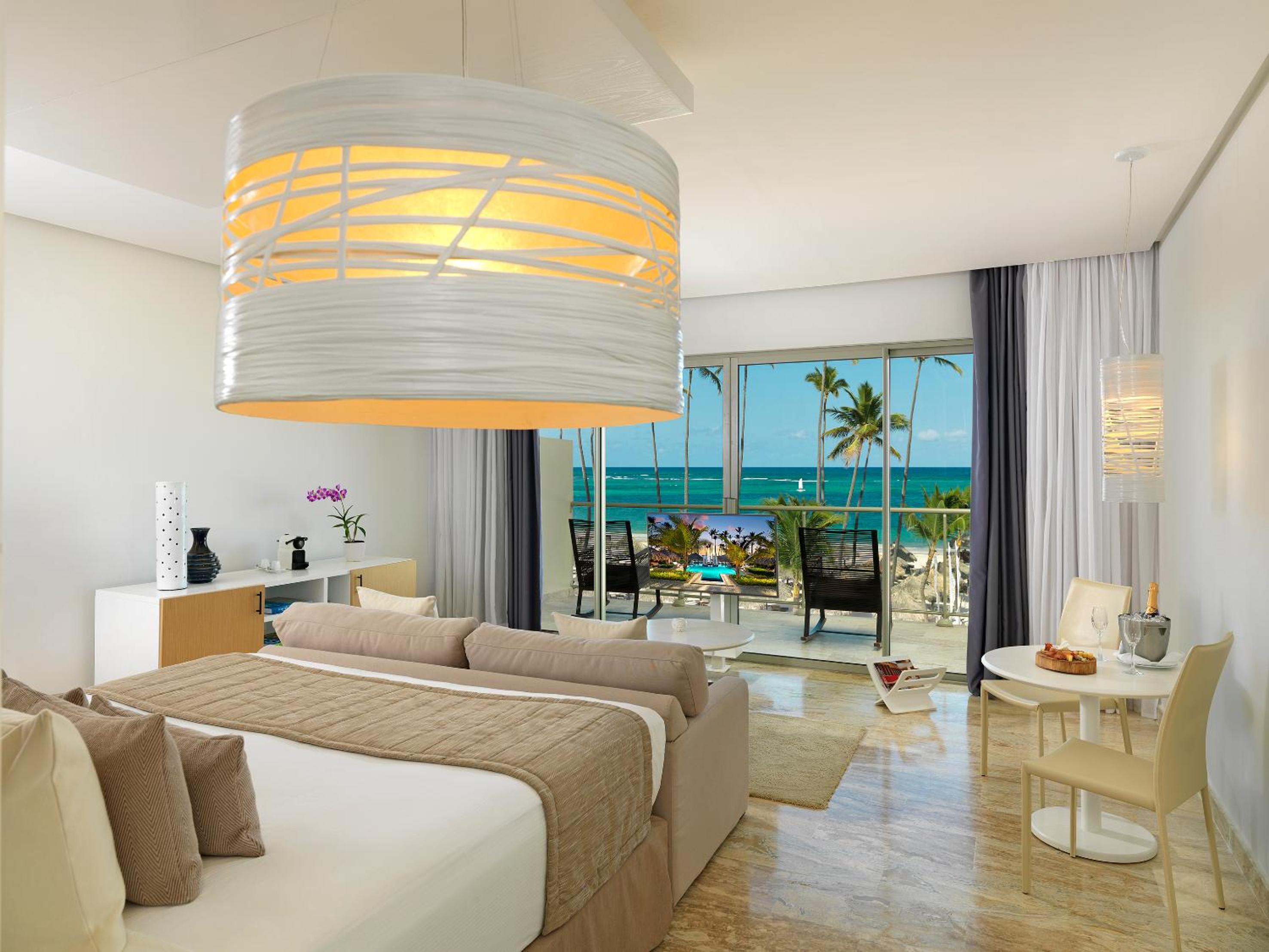 Junior Suite Ocean Front - Photo 1