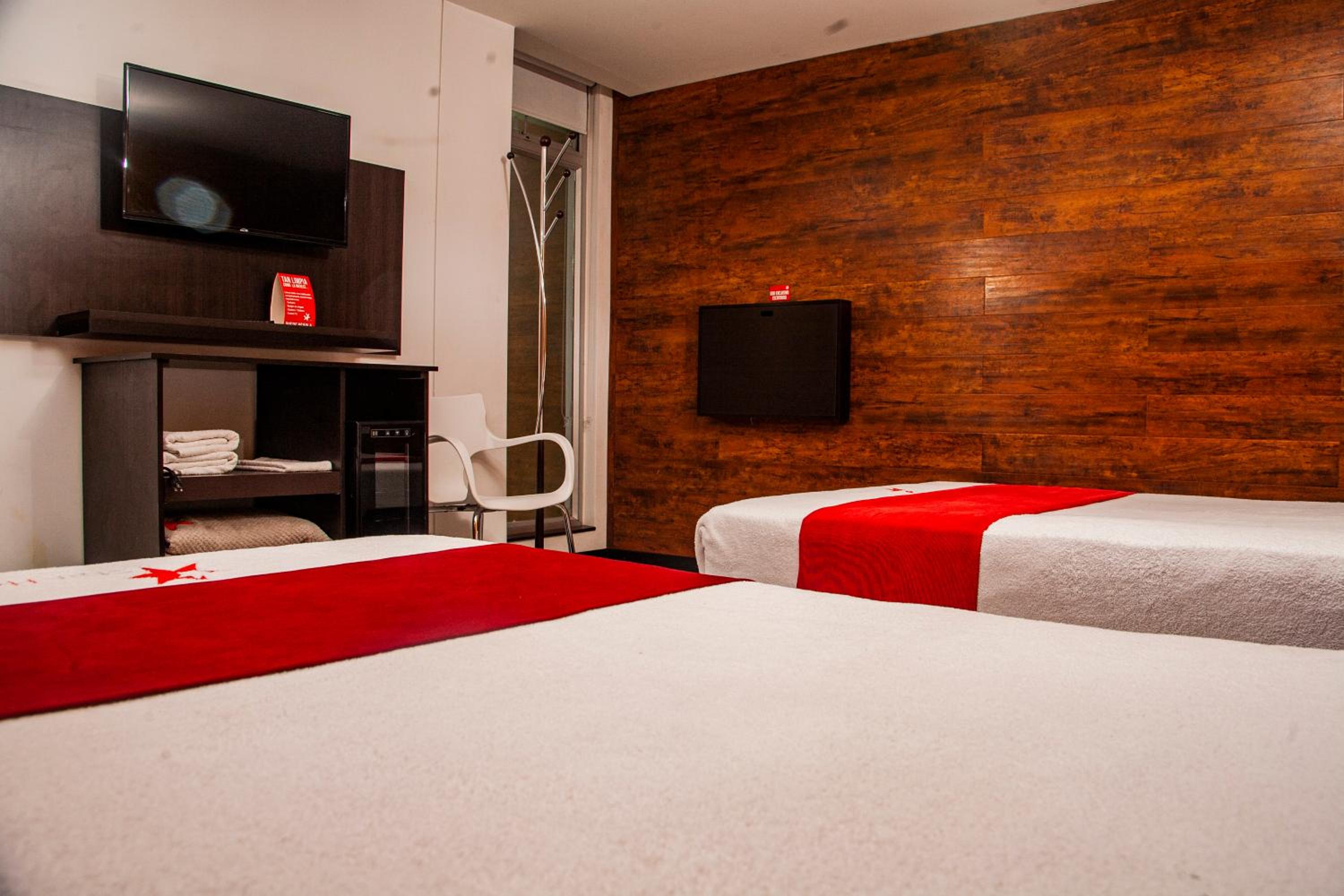 Economy Twin Room photo 3