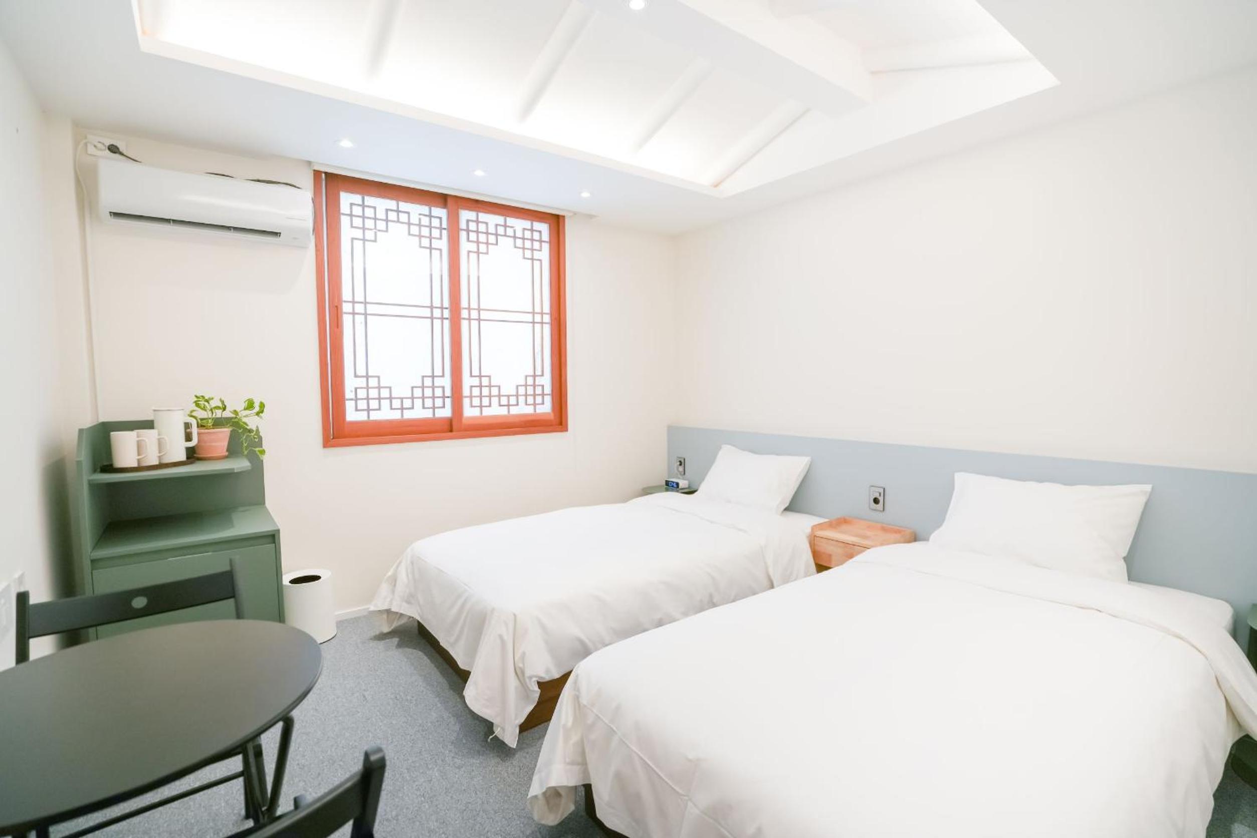 Standard Twin Room photo 1