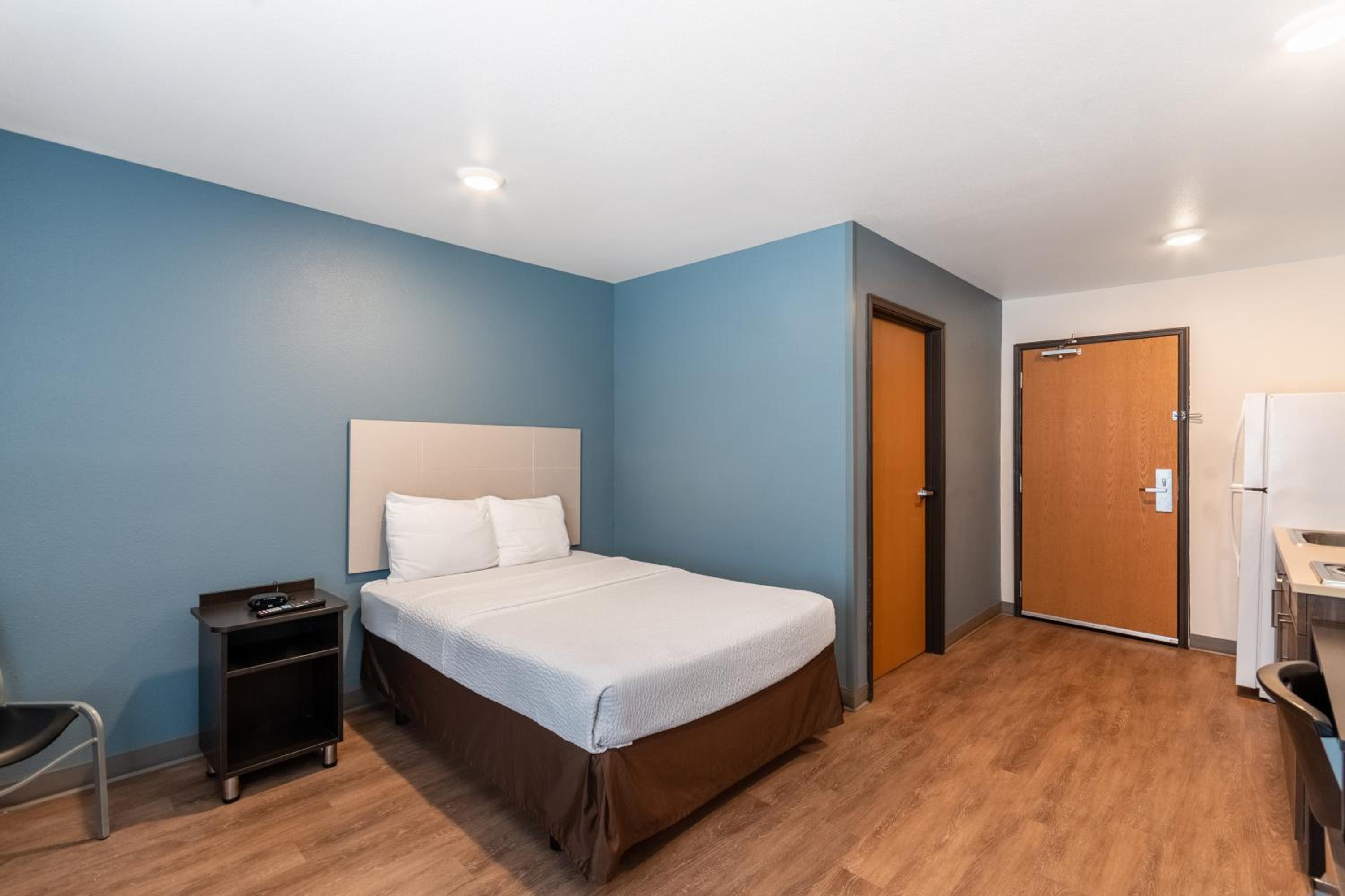 Standard Double Room - Non-Smoking photo 2