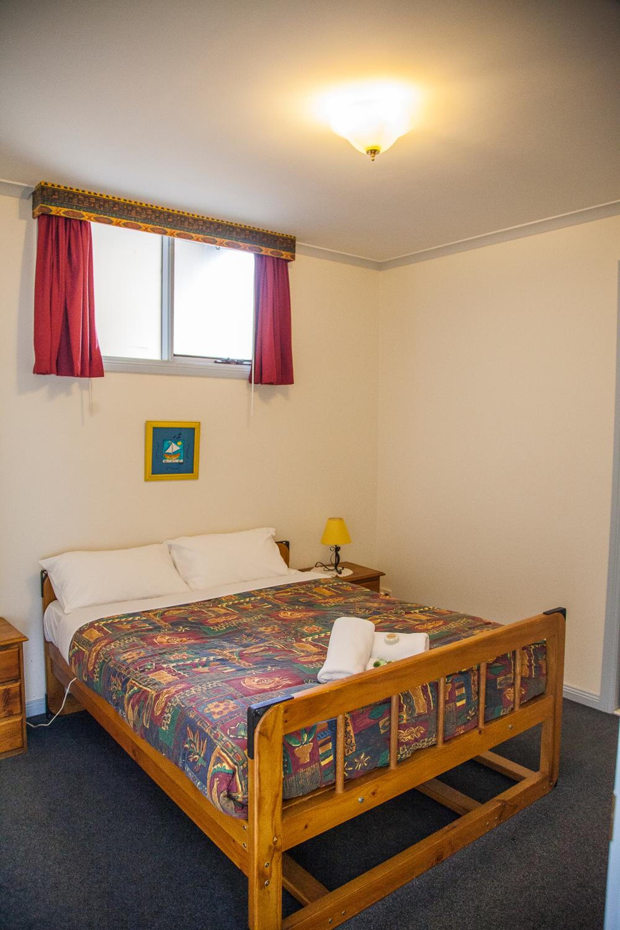 Three-Bedroom Apartment - Photo 10