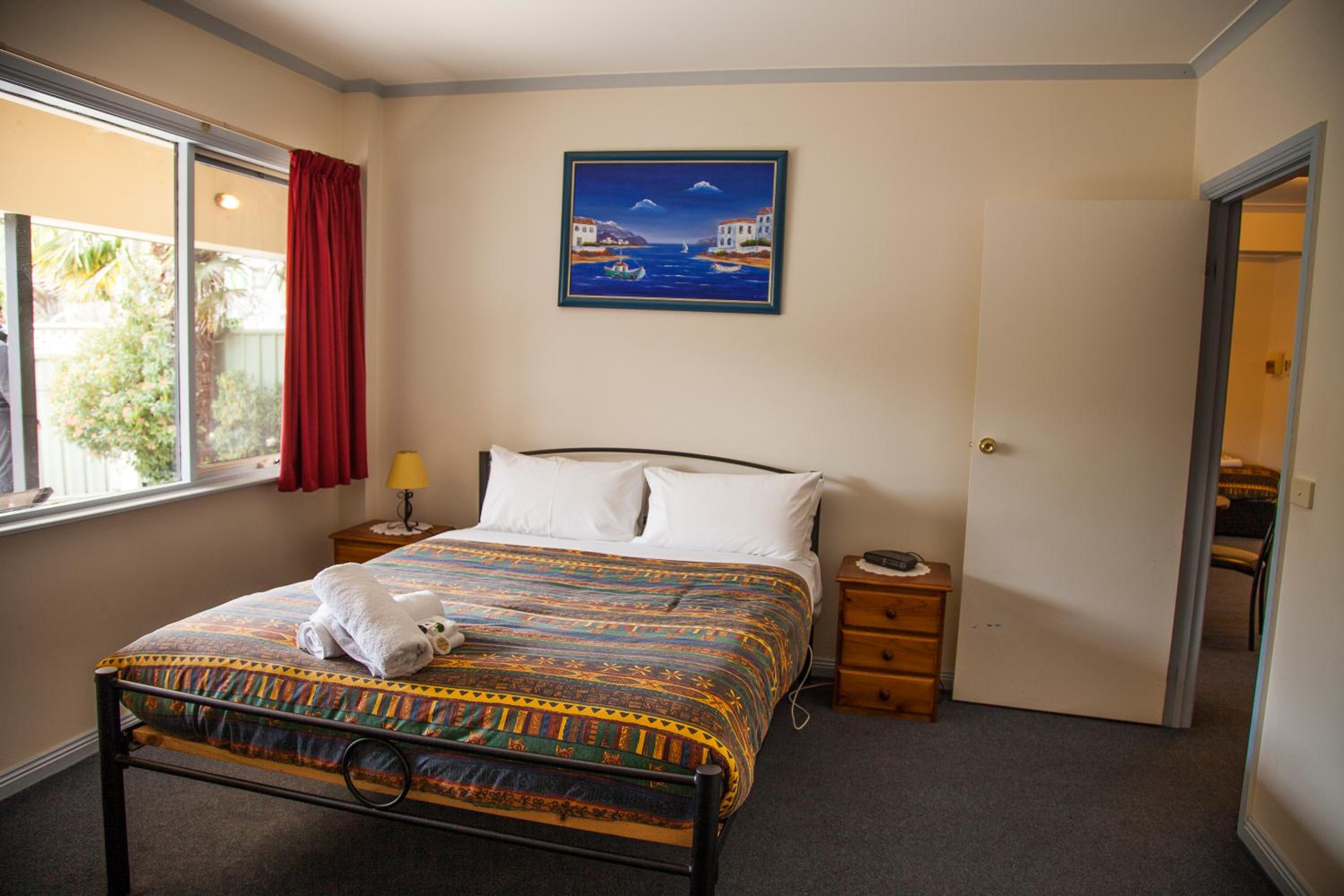 One-Bedroom Apartment - Photo 16