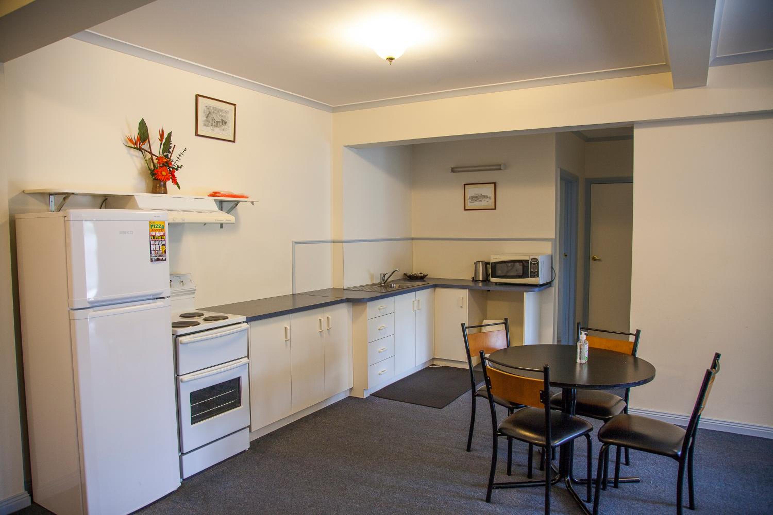 One-Bedroom Apartment - Photo 22