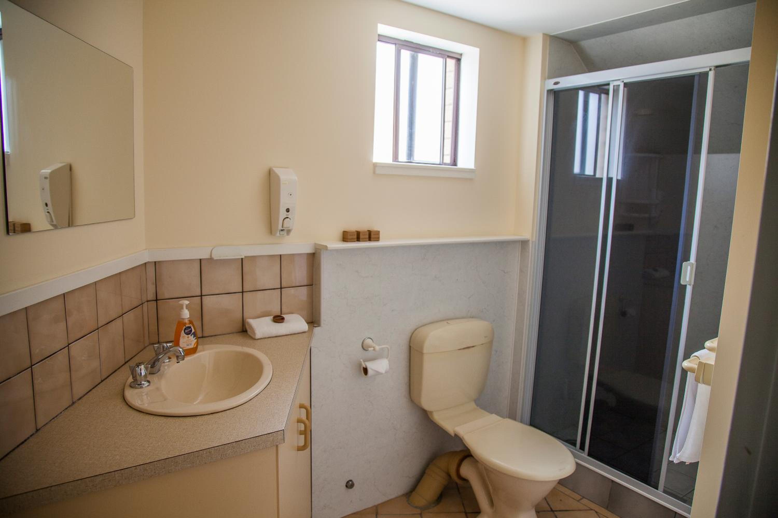 One-Bedroom Apartment - Photo 36