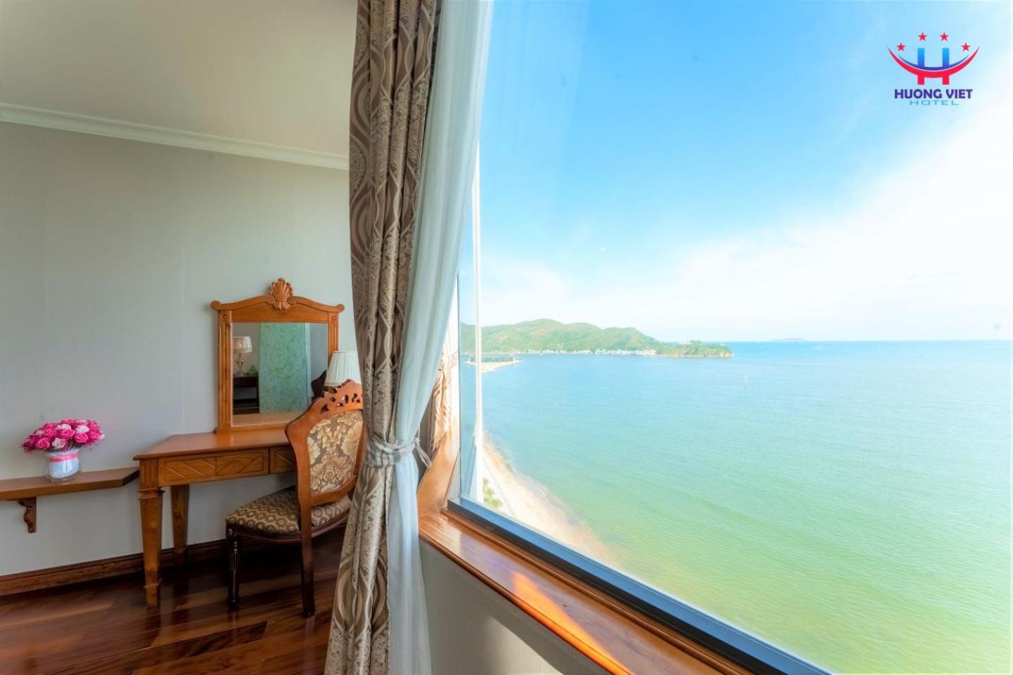 Imperial Suite With Ocean View photo 2