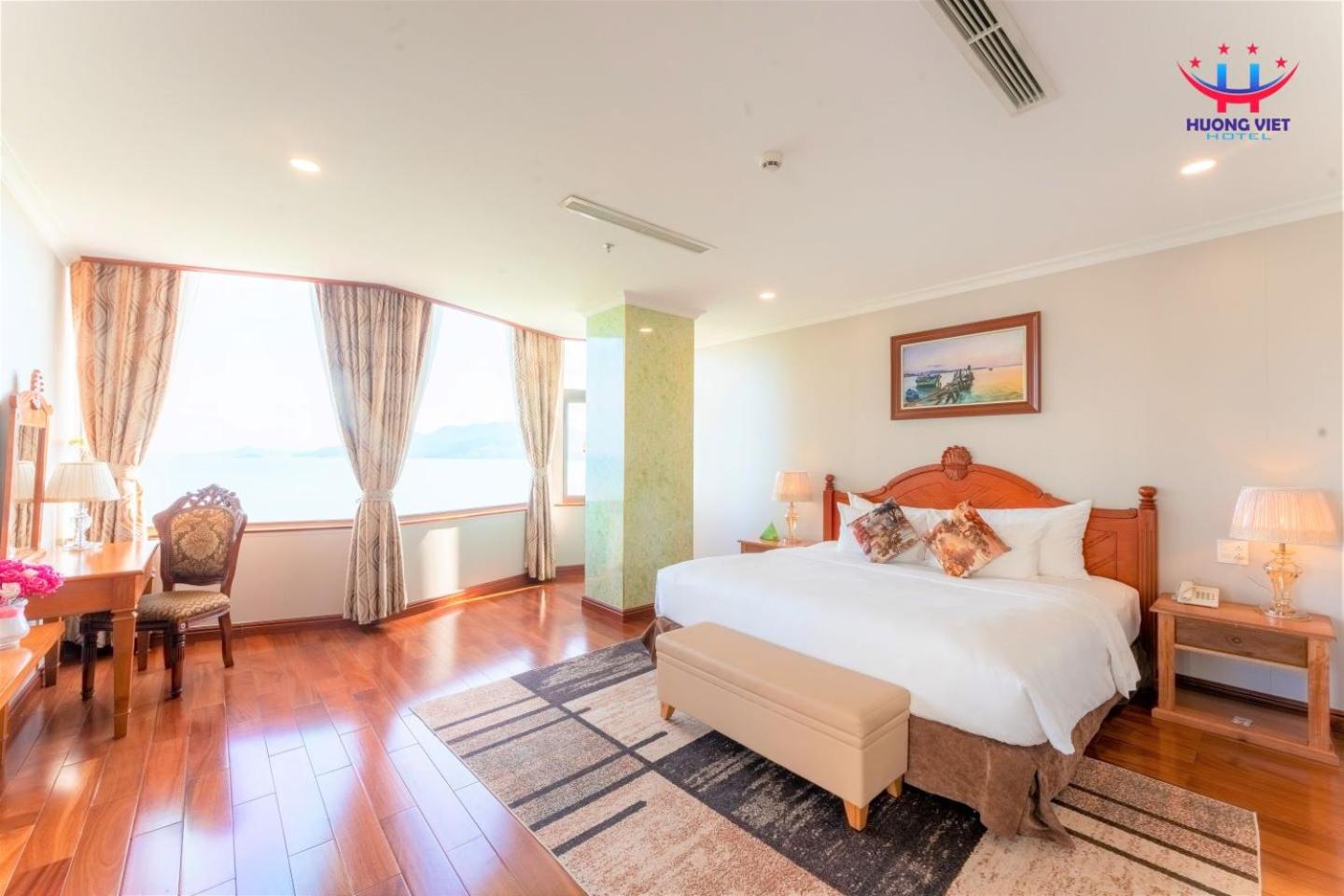 Imperial Suite With Ocean View photo 3