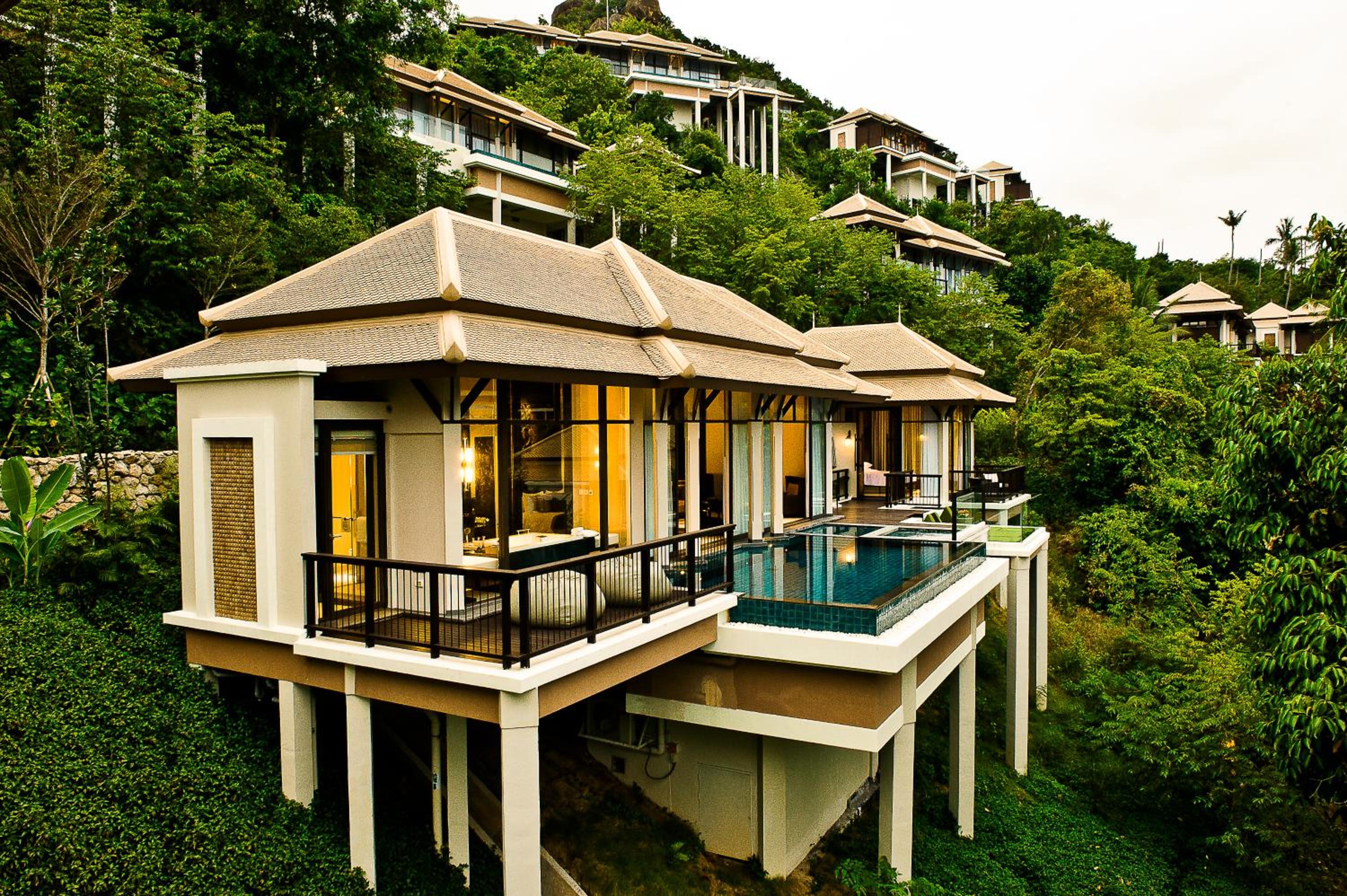 Family Ocean Pool Villa photo 3