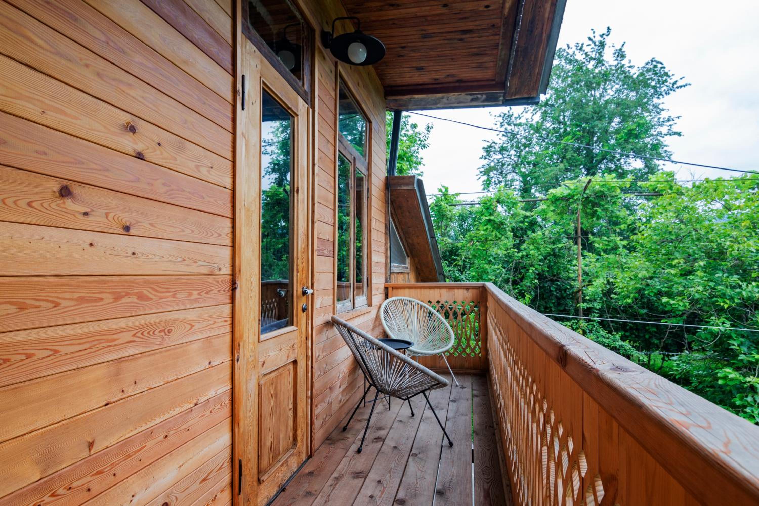 Double Room with Balcony - Photo 11