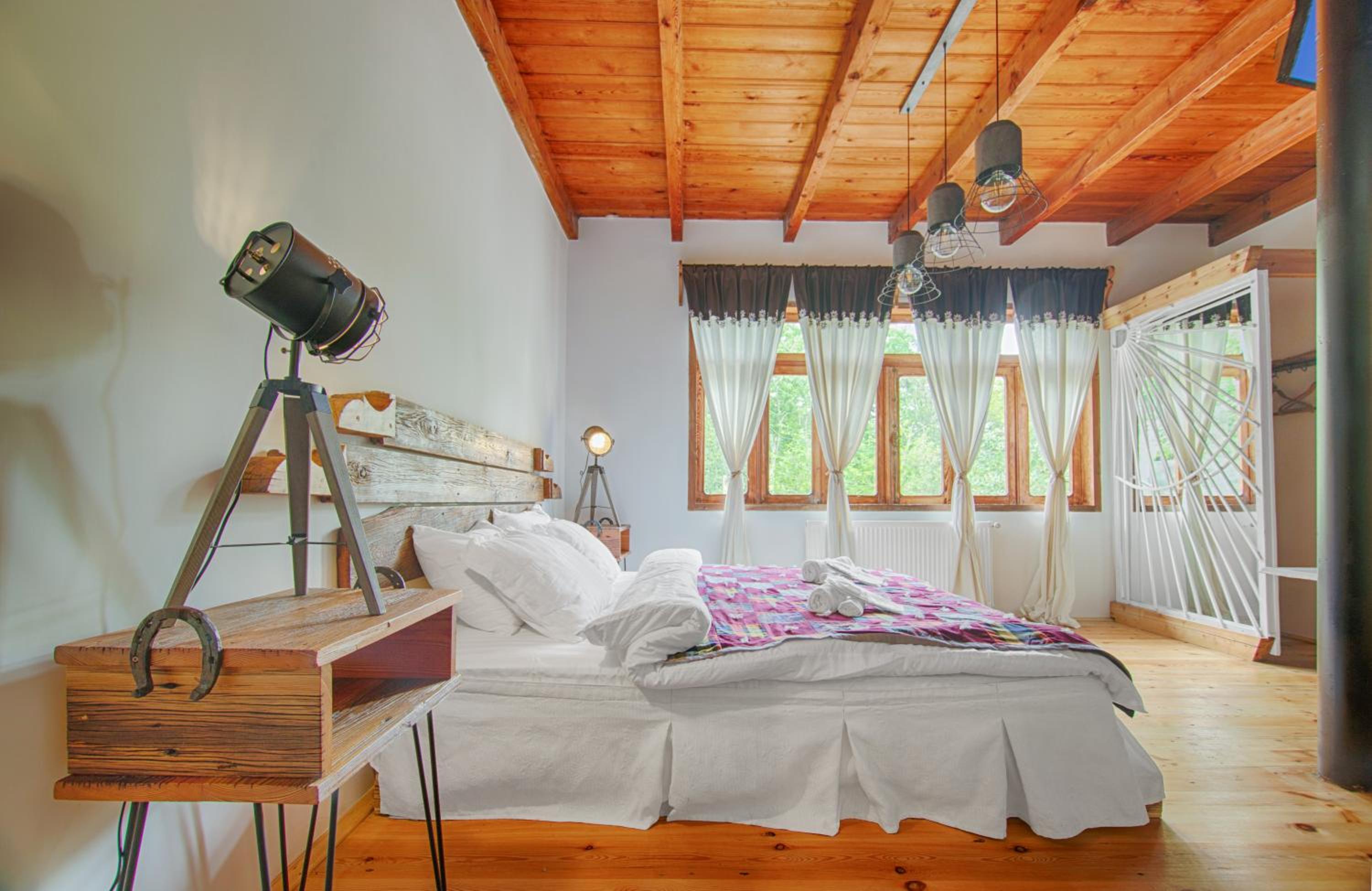 Double Room with Balcony - Photo 27