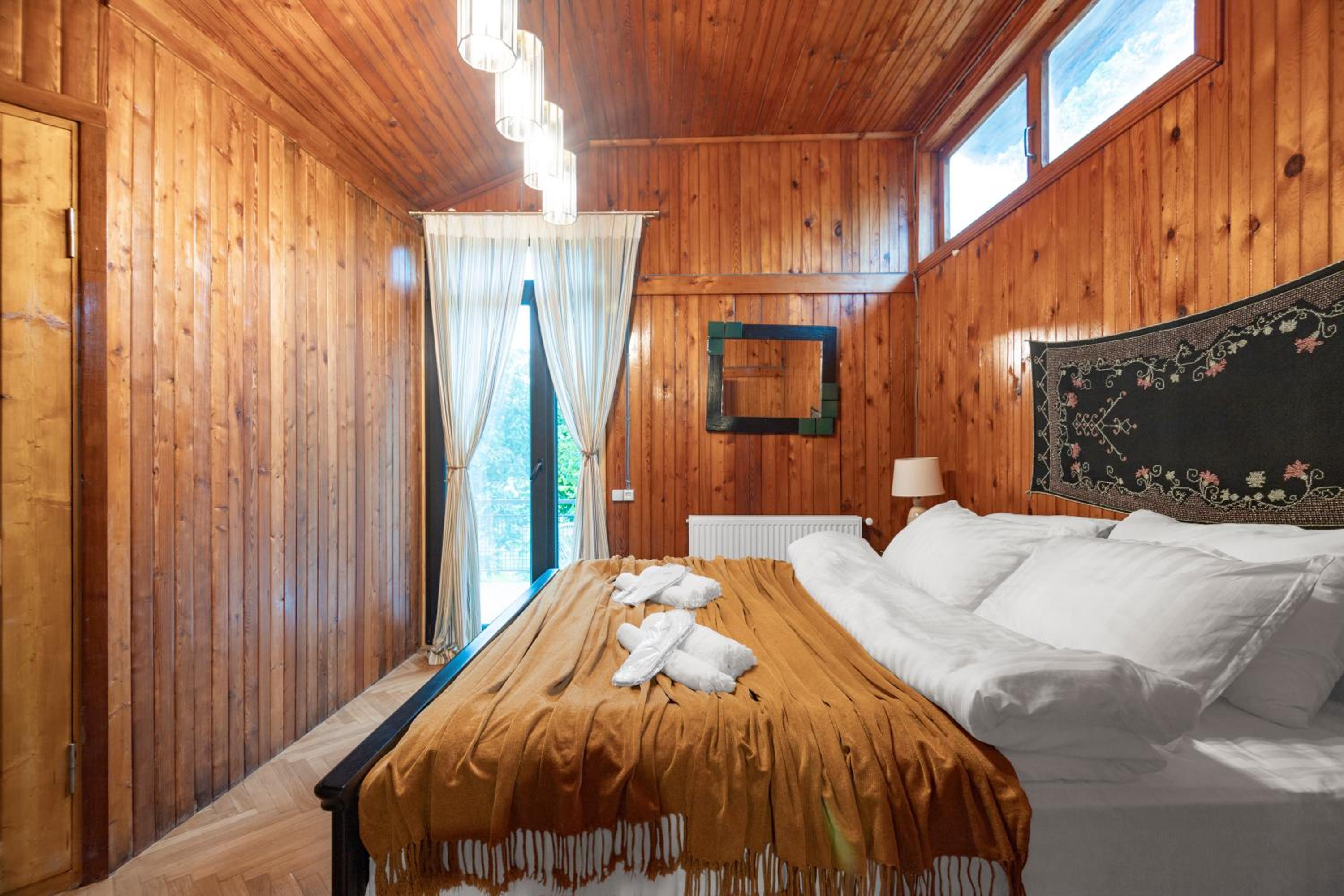 Double Room with Balcony - Photo 26