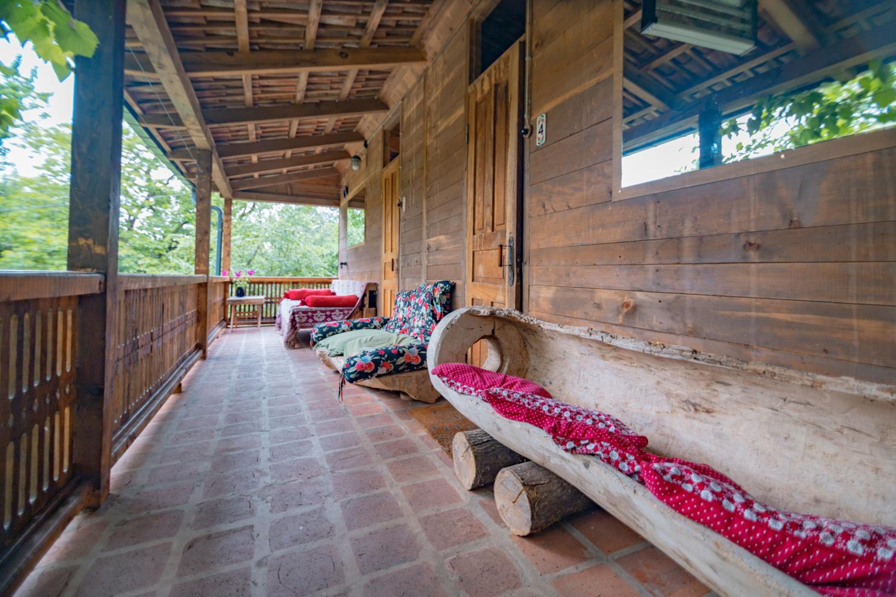 Double Room with Balcony - Photo 22