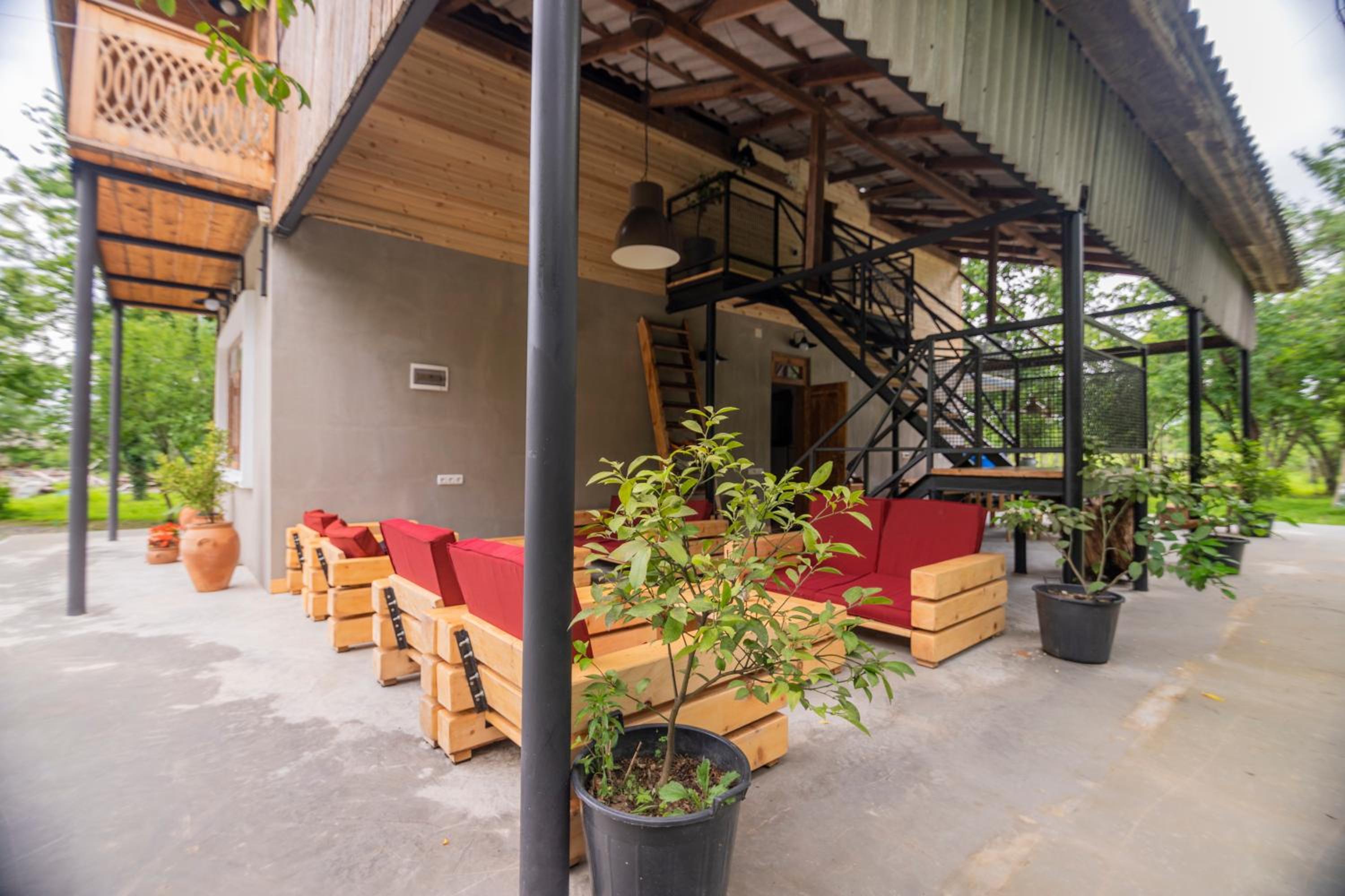 Double Room with Balcony - Photo 19