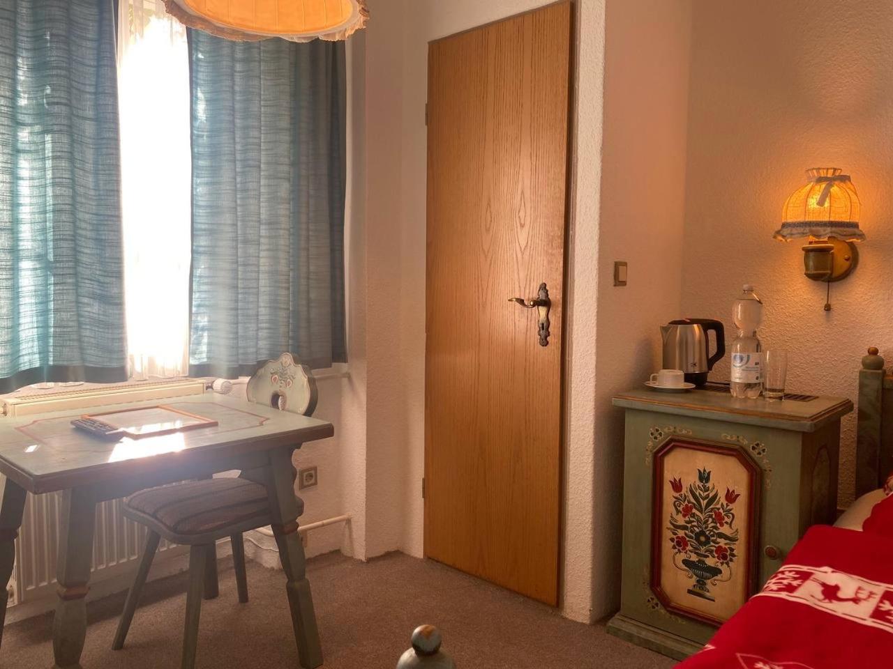 Economy Single Room