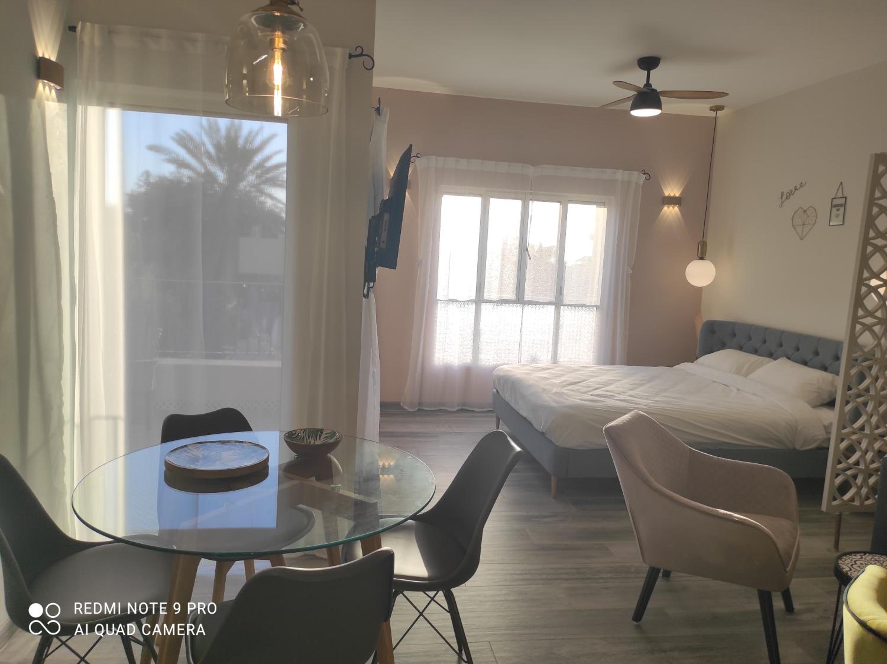 Suite - Photo 21