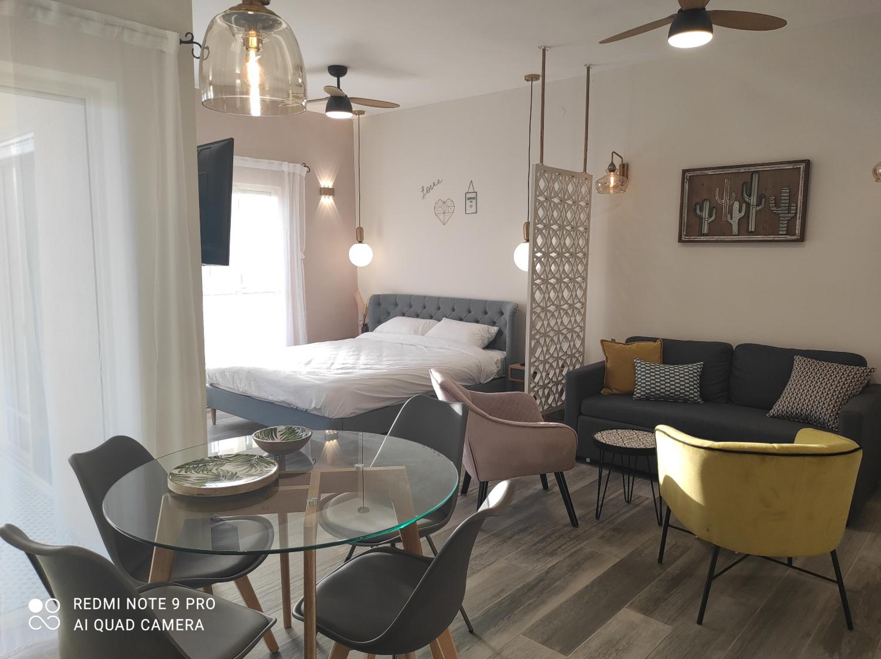 Suite - Photo 2